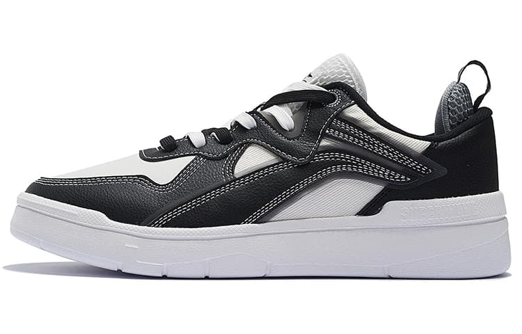 LINING Wave Skateboard Shoes Men Low-Top Black White 2