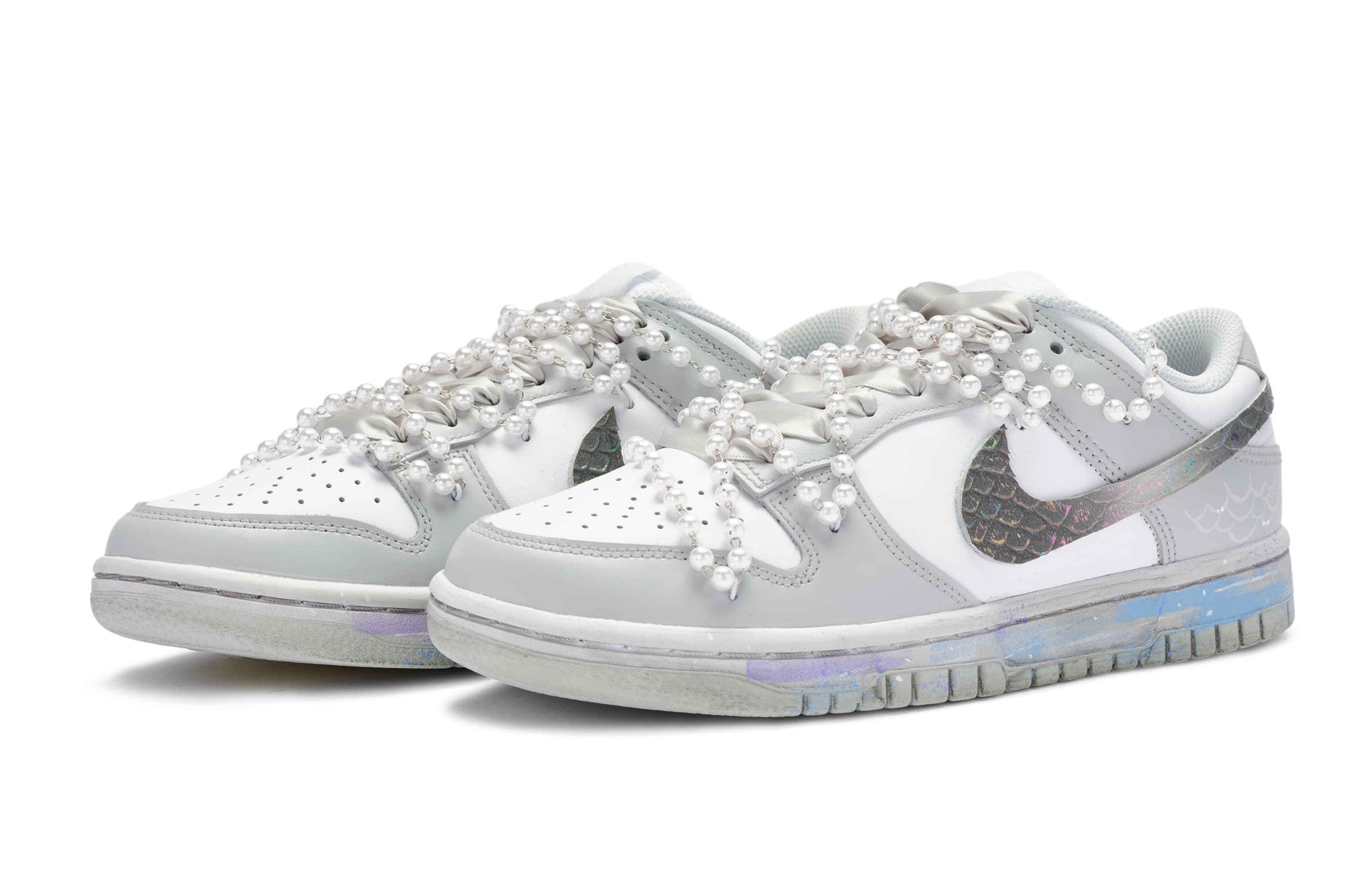 Nike Dunk Low-Top Skateboard Shoes GS Gray Silver White 6