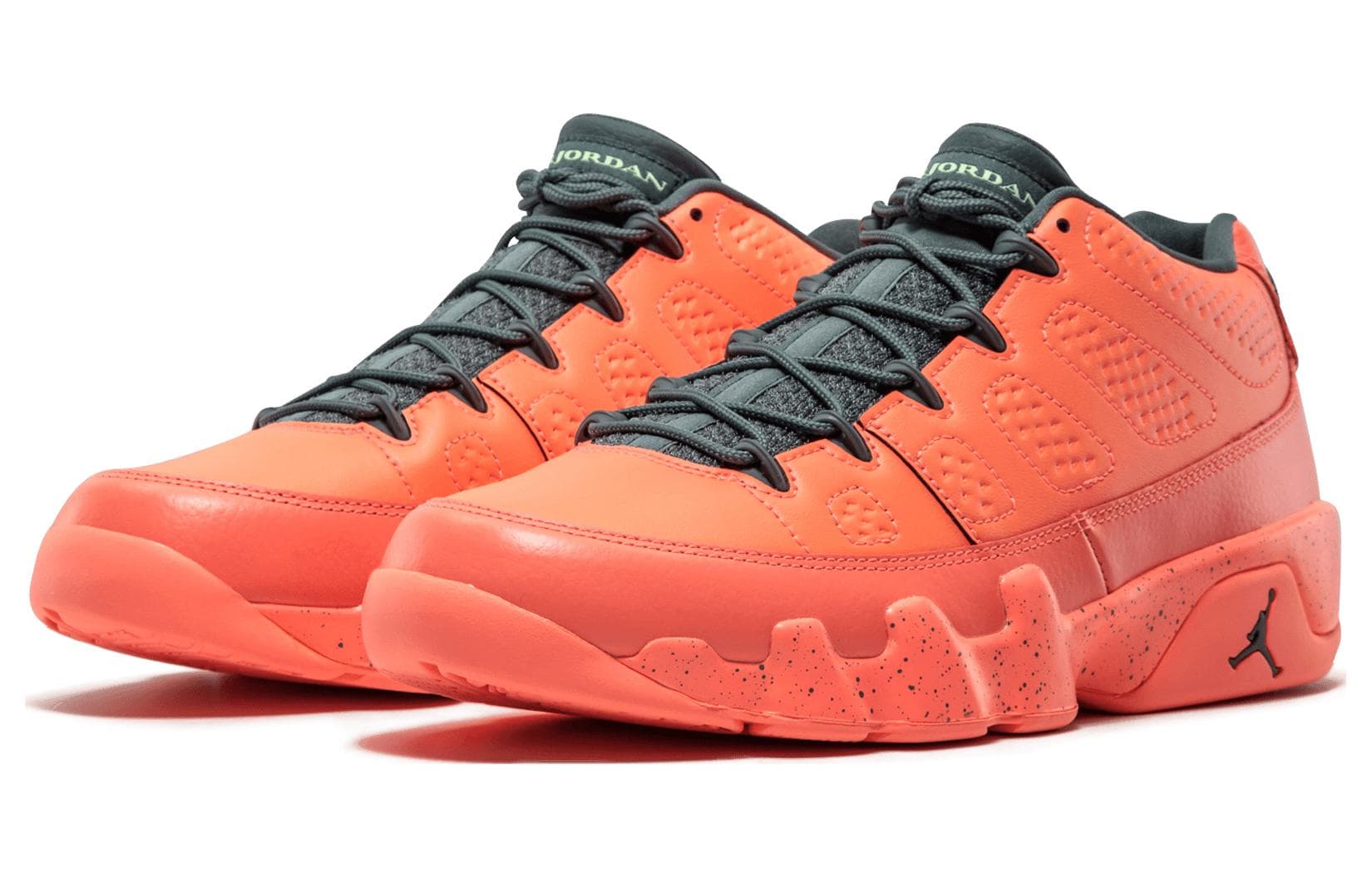 JORDAN 9 Retro Low Bright Mango 4