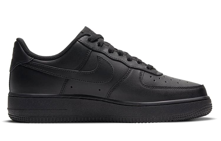 Nike Air Force 1 '07 Triple Black 4