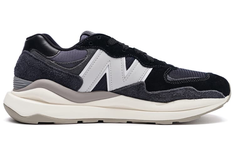 New Balance 57/40 Black Magnet Sea Salt 4