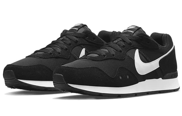 Nike Venture Runner Wide Black White Women's 5