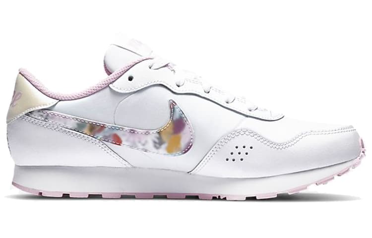 Nike MD Valiant 'Fuzzy Floral Print' GS 3