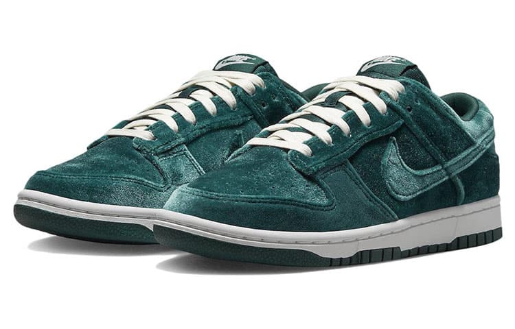 Nike Dunk Low Velvet Teal Women's 6