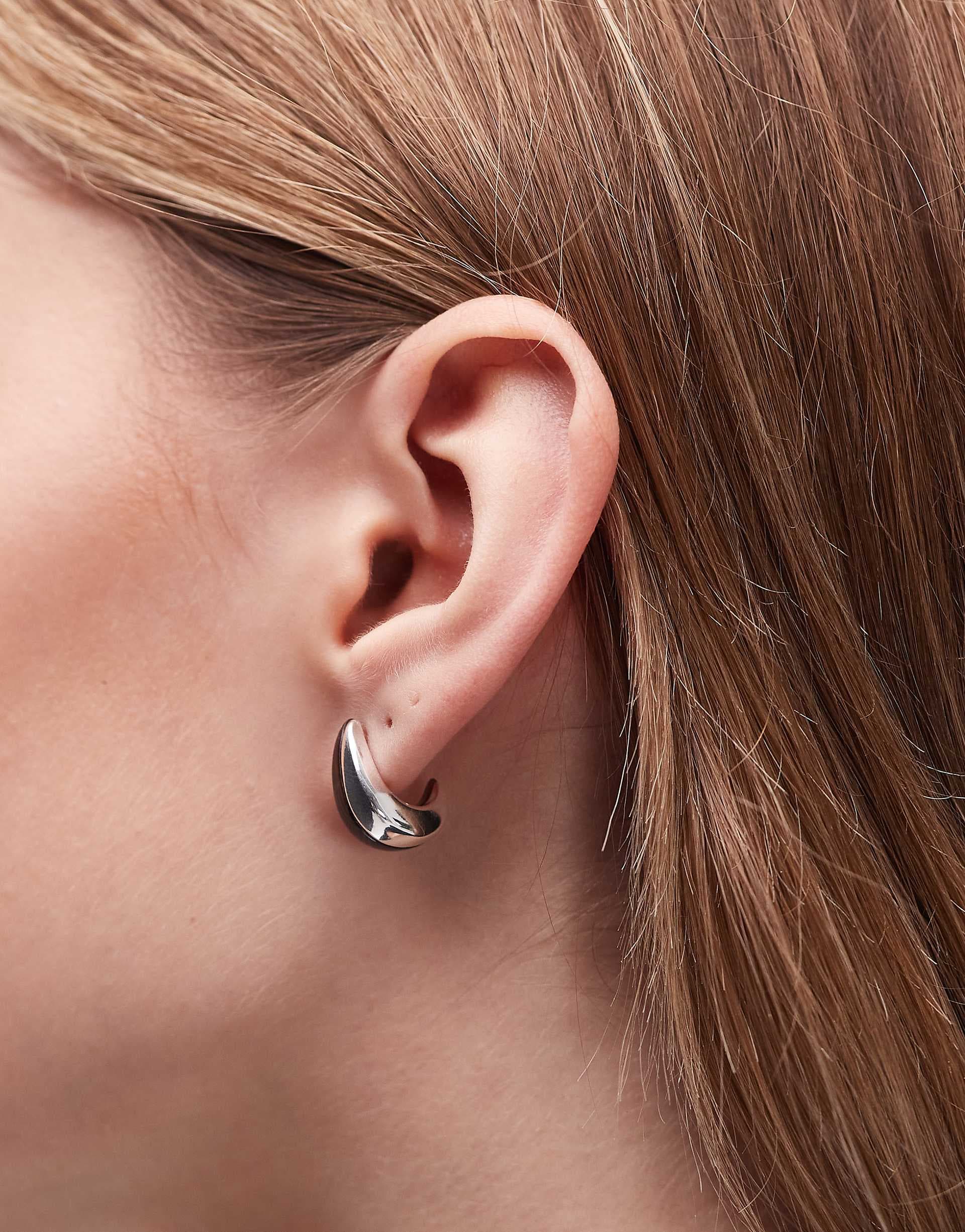 & Other Stories teardrop stud earrings in emerald and gold tone
