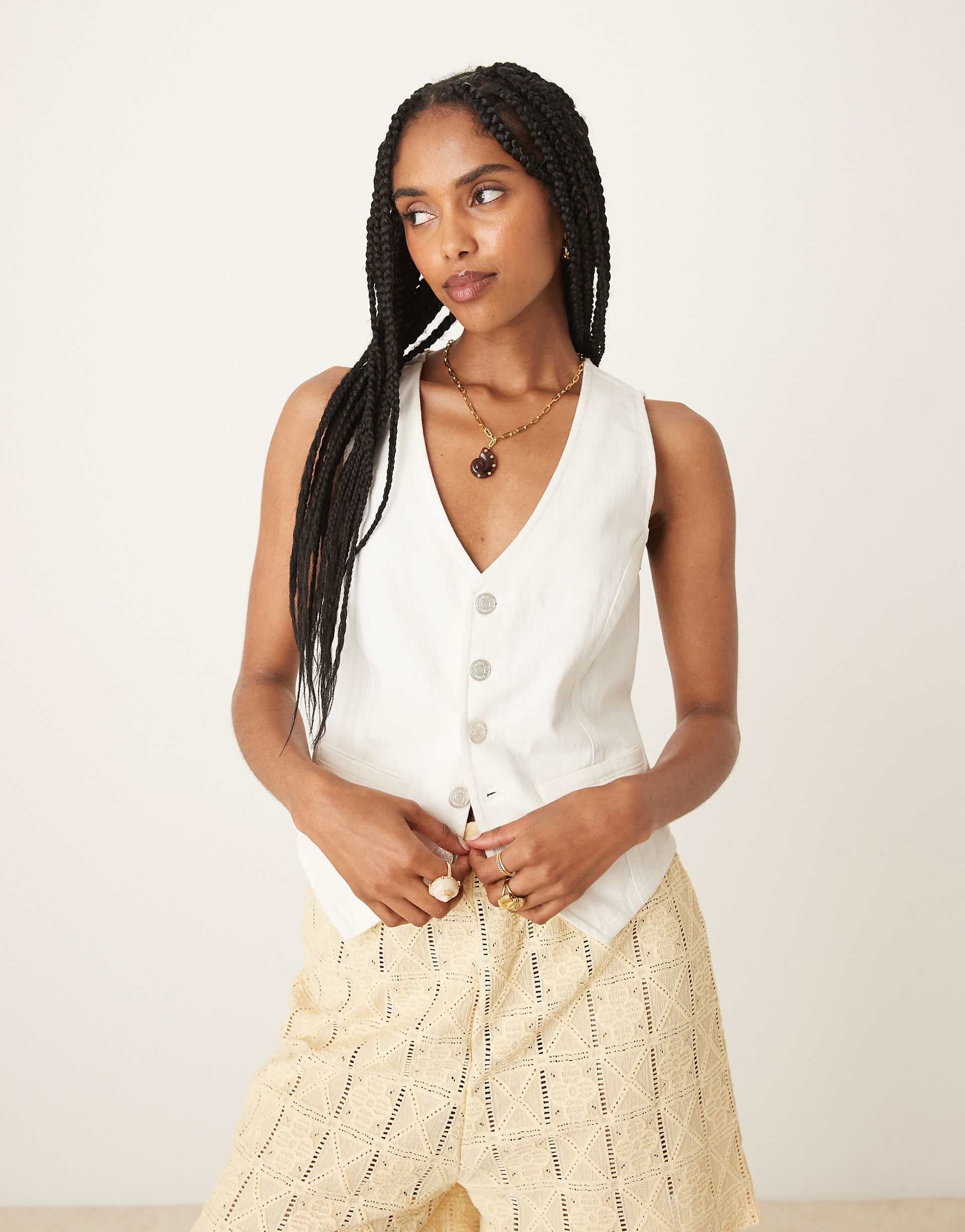 Nobody's Child Stockwell vest in white