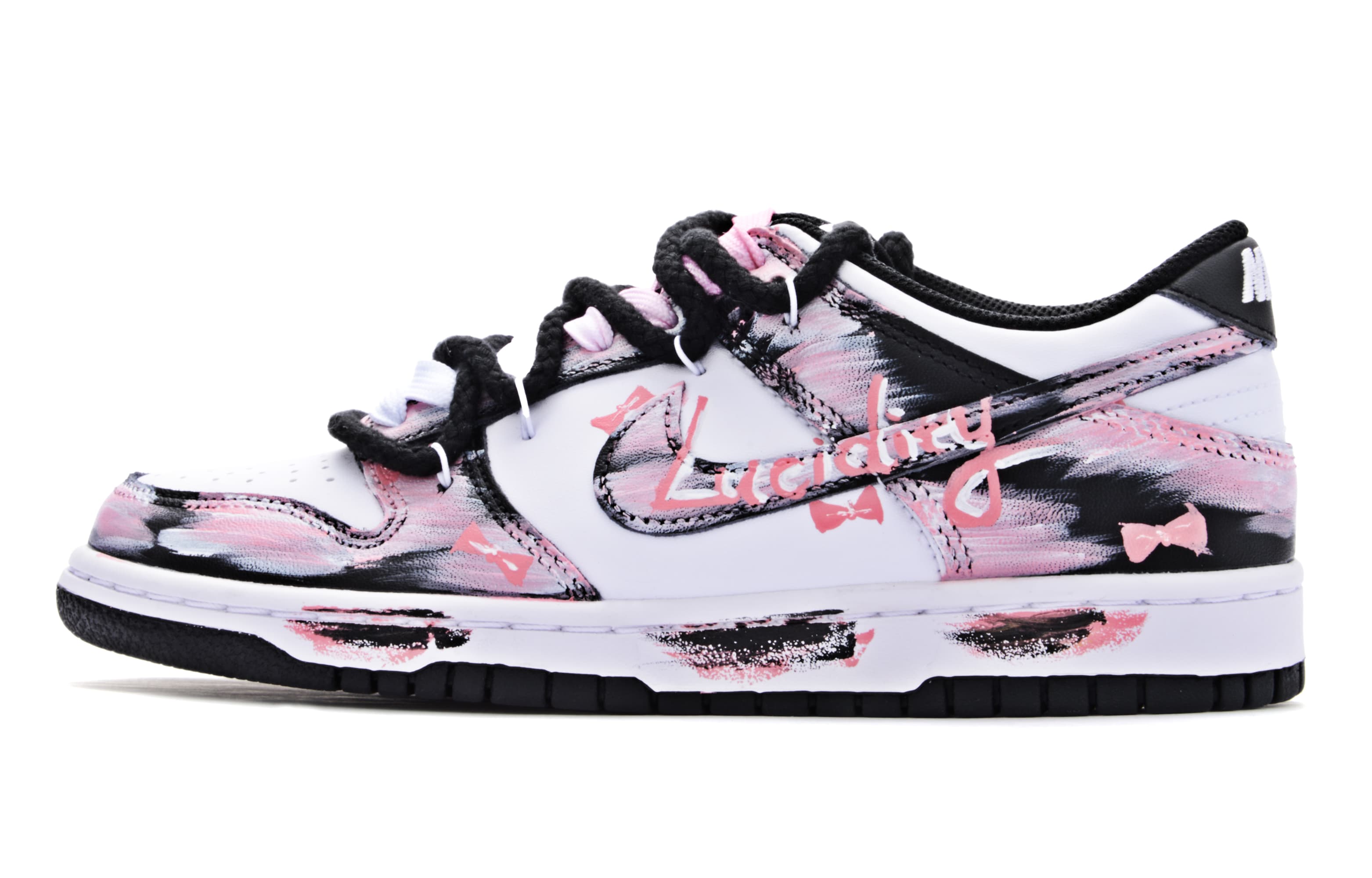 Custom Sneakers: Nike Dunk 'Oriole & Butterfly' Panda Unisex Low-Top Skate Shoes Black Pink
