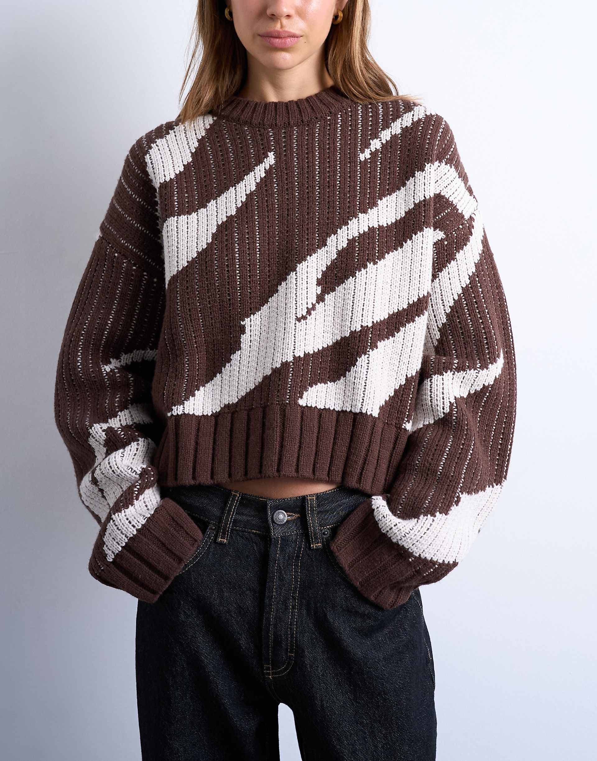 Topshop knitted abstract print sweater in chocolate