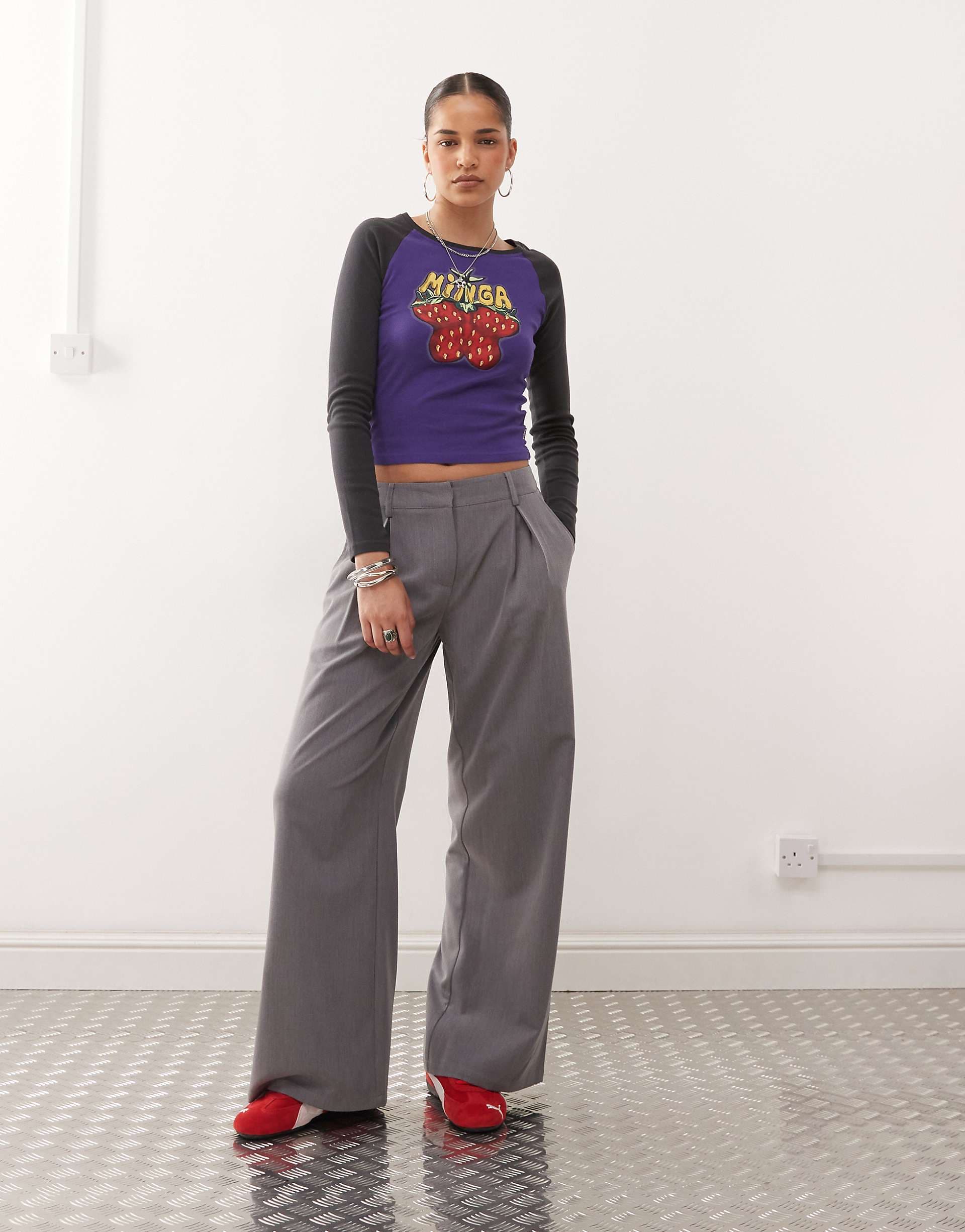 COLLUSION wide leg pleat detail pants in gray