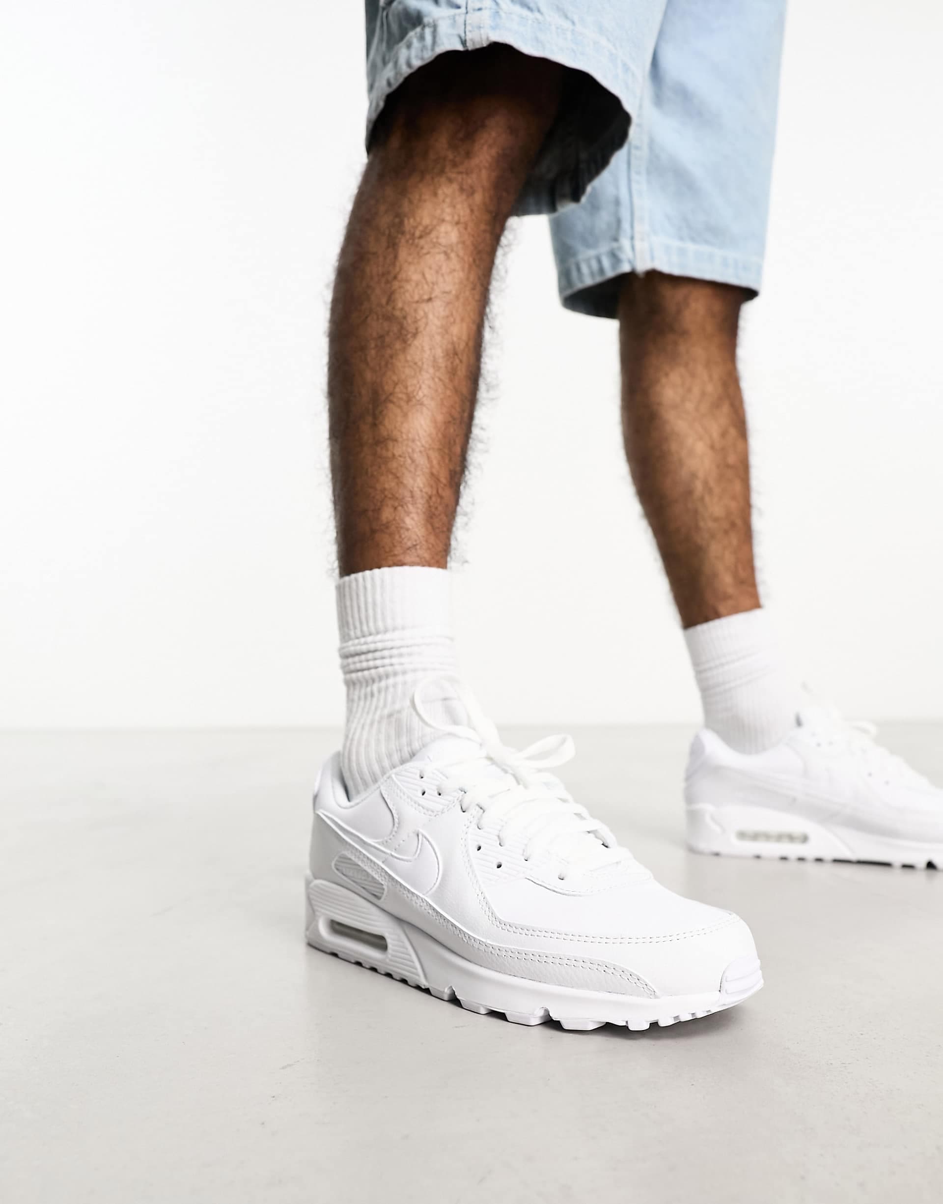 Nike Air Max 90 LTR sneakers in triple white