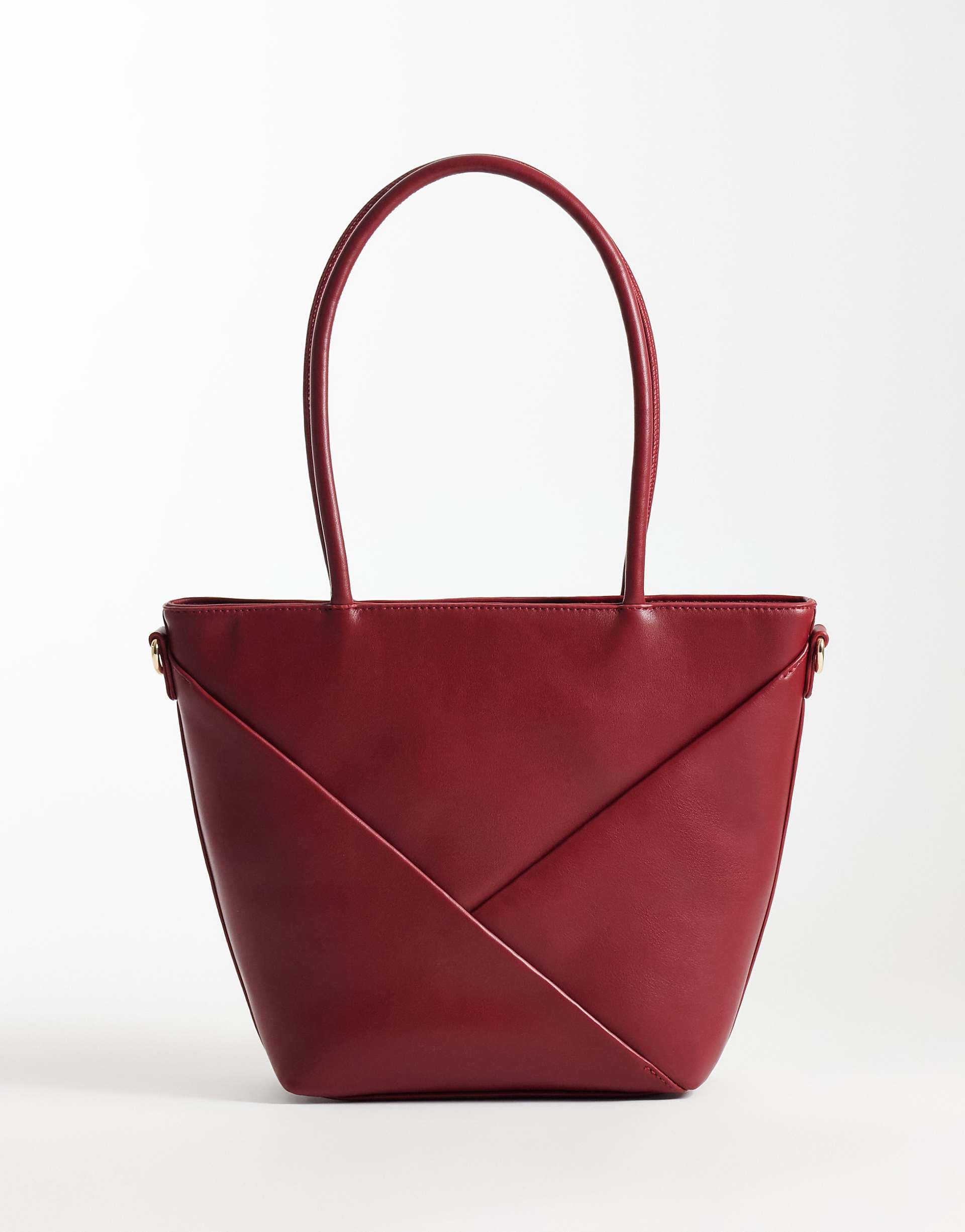 Glamorous textured shoulder bag in dark cherry