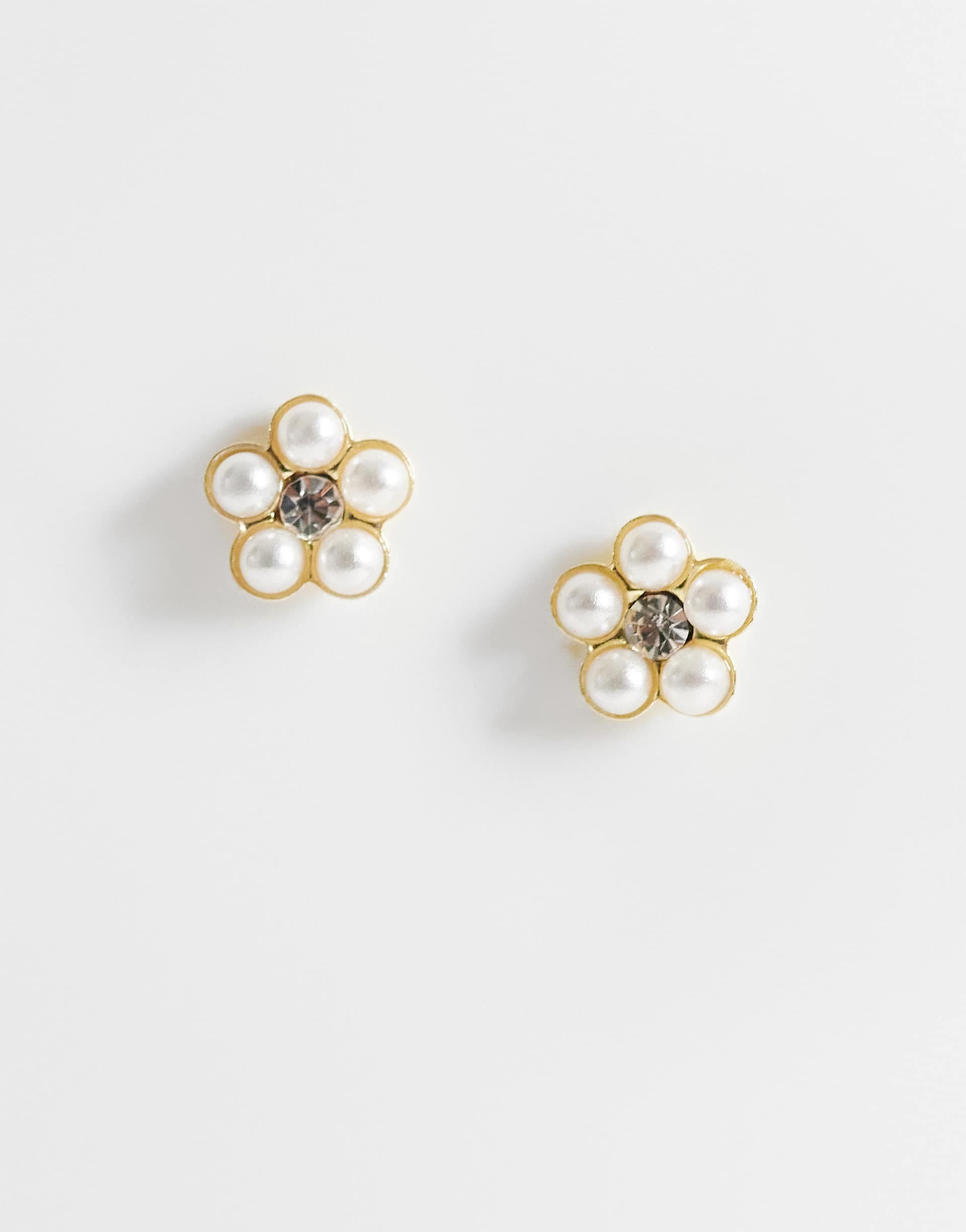 Kingsley Ryan gold plated faux pearl daisy stud earrings