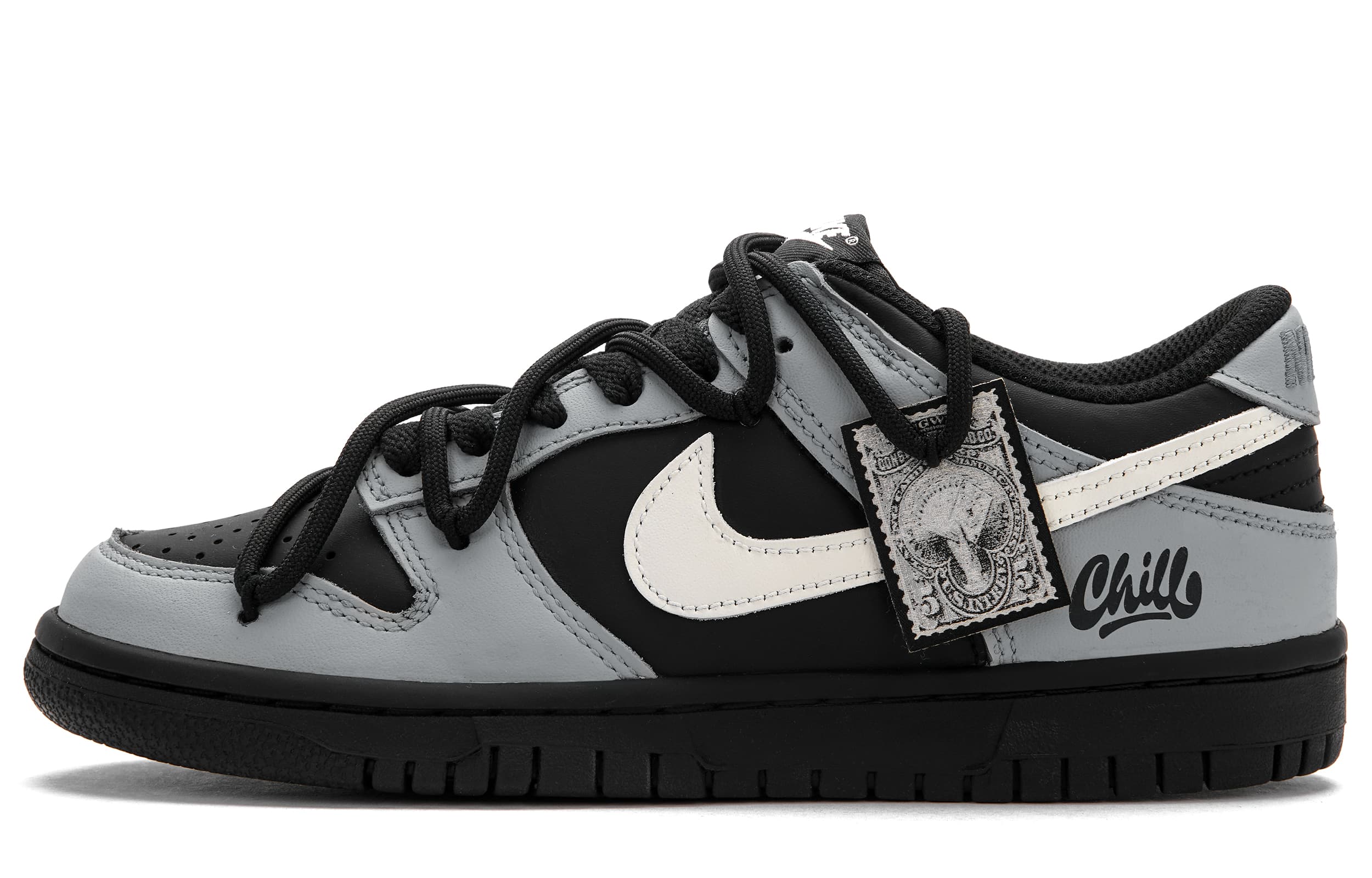 Nike Dunk 'Flamboyant Hot Dog Creative' High-Street Couple Trendy Versatile Slip-Resistant Wear-Resistant Low-Top Skate Shoes Unisex Black Grey
