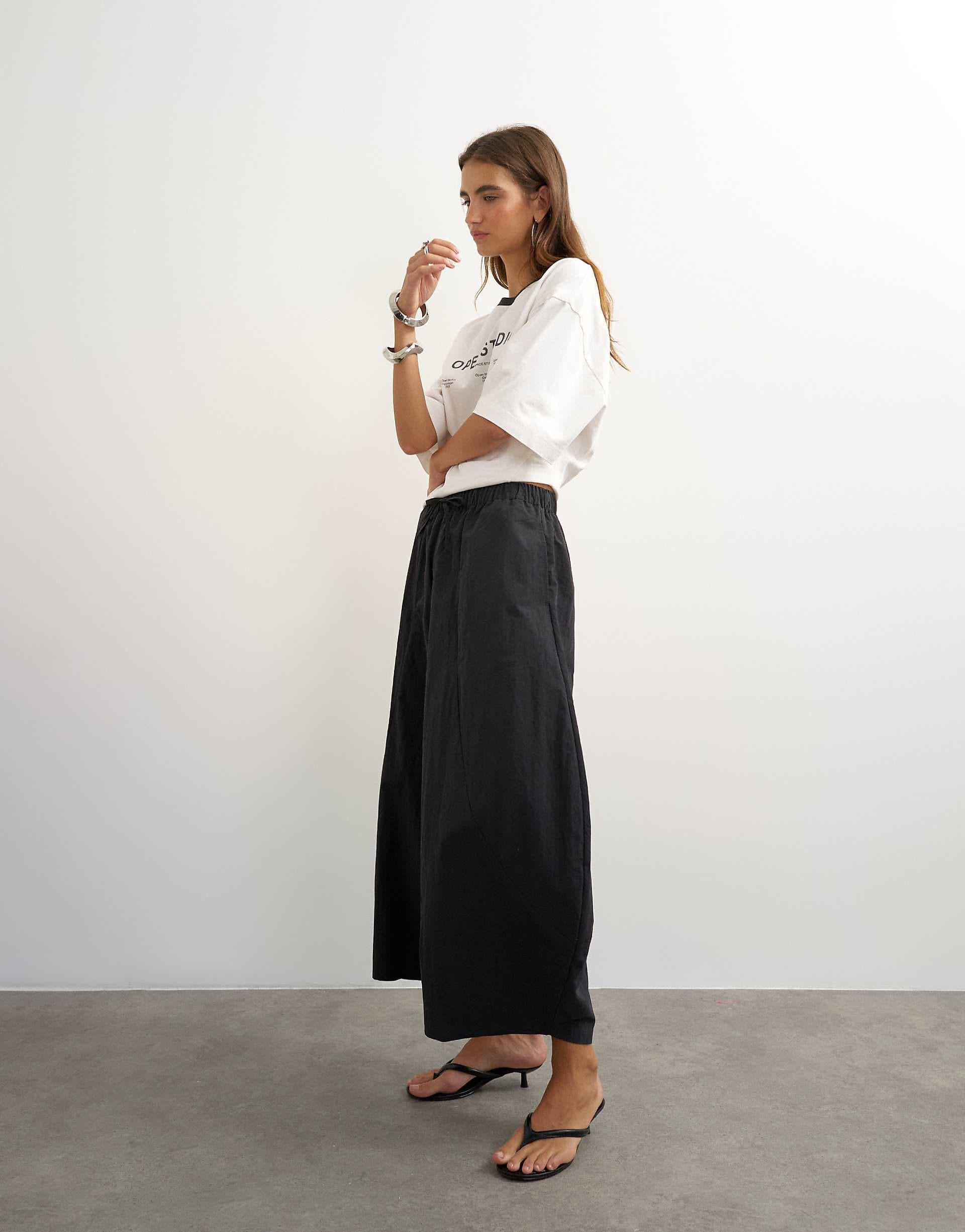 Topshop techy oversized ovoid mid length pants in black
