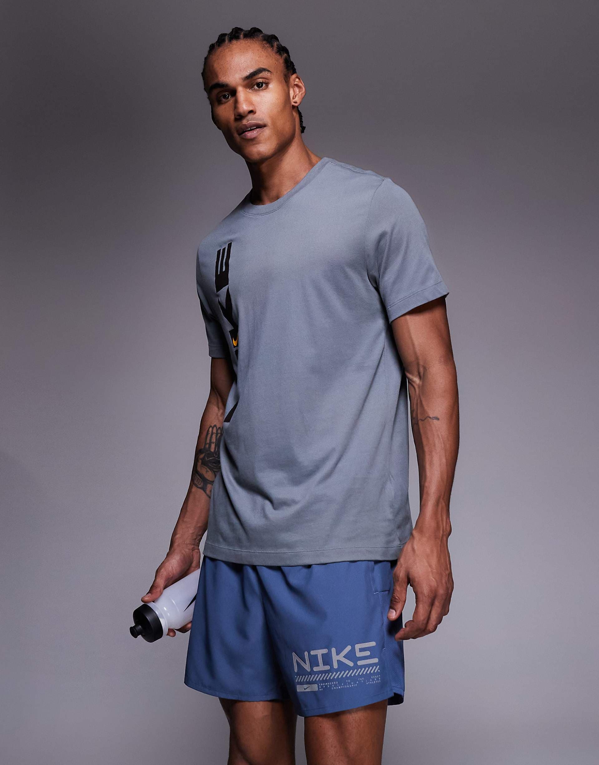 Nike Winter 5-inch 2 in 1 shorts in blue