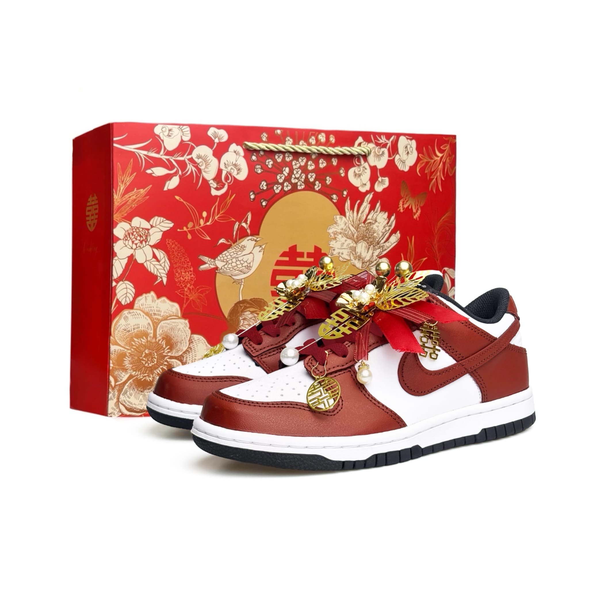 Nike Custom Dunk 'Vase' Special Gift Bag Detachable Accessories Wedding Shoes Xiuhe 'Happy Union' Engagement Wedding Preparation Wedding Dress Anti-Slip Wear-Resistant Height-Increasing Low-Top Skate Shoes Unisex Red White
