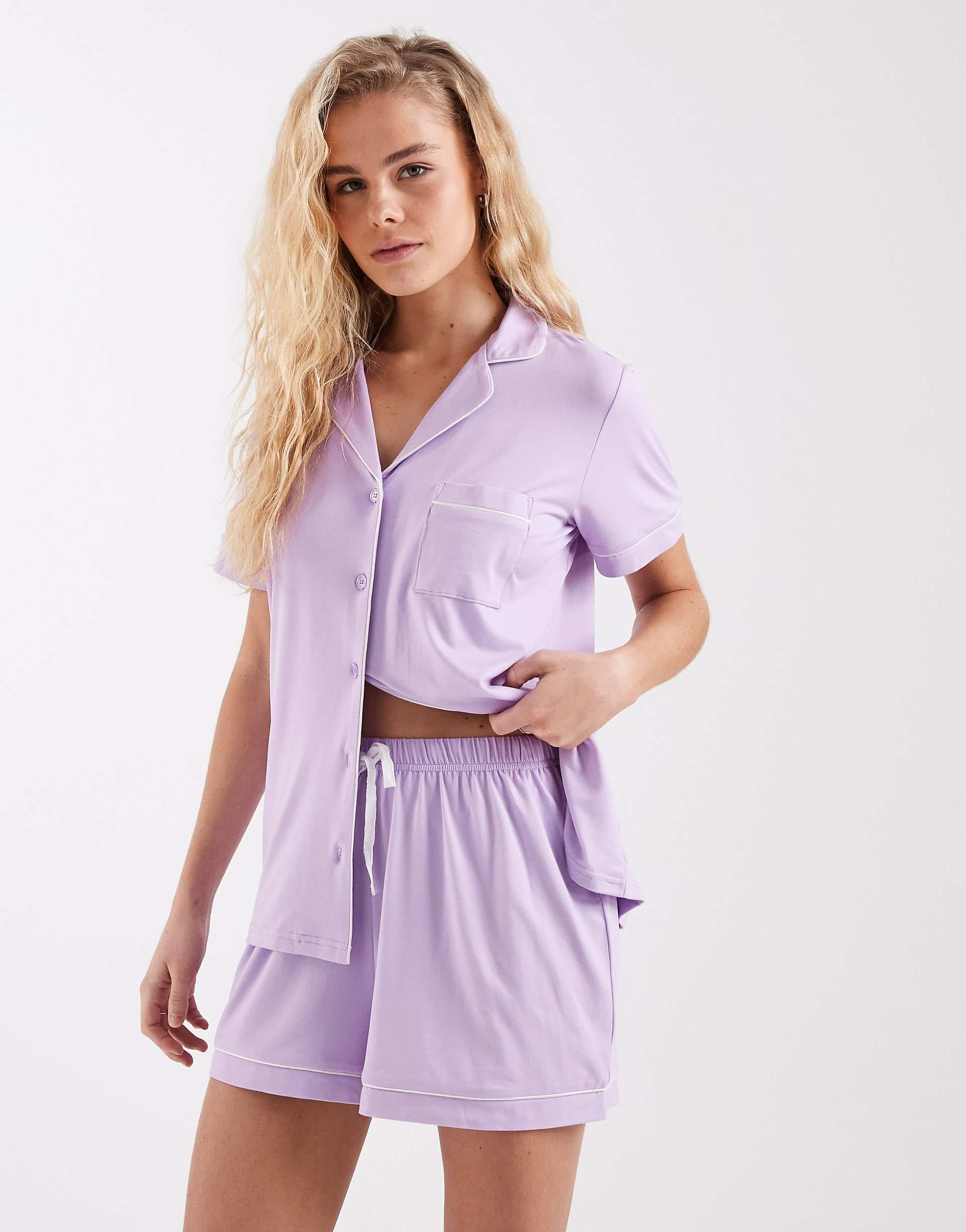 Loungeable super soft jersey revere top and shorts set in lilac