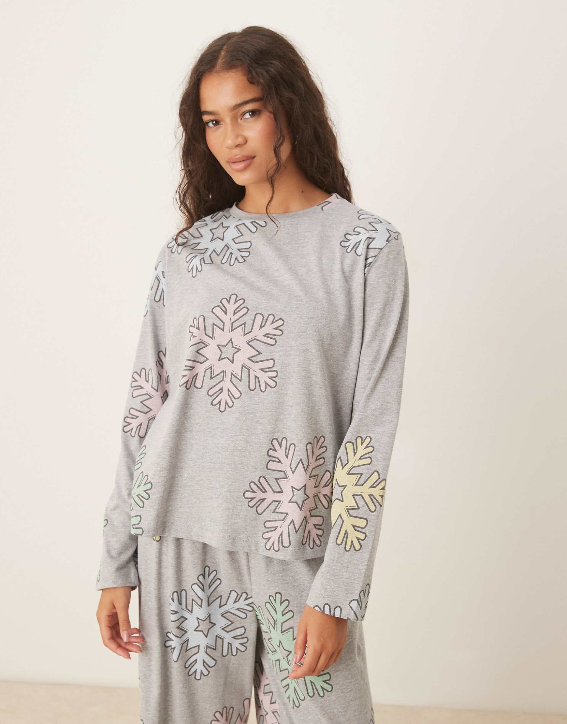 ASOS DESIGN long sleeve top & pants pajama set in snowflake print