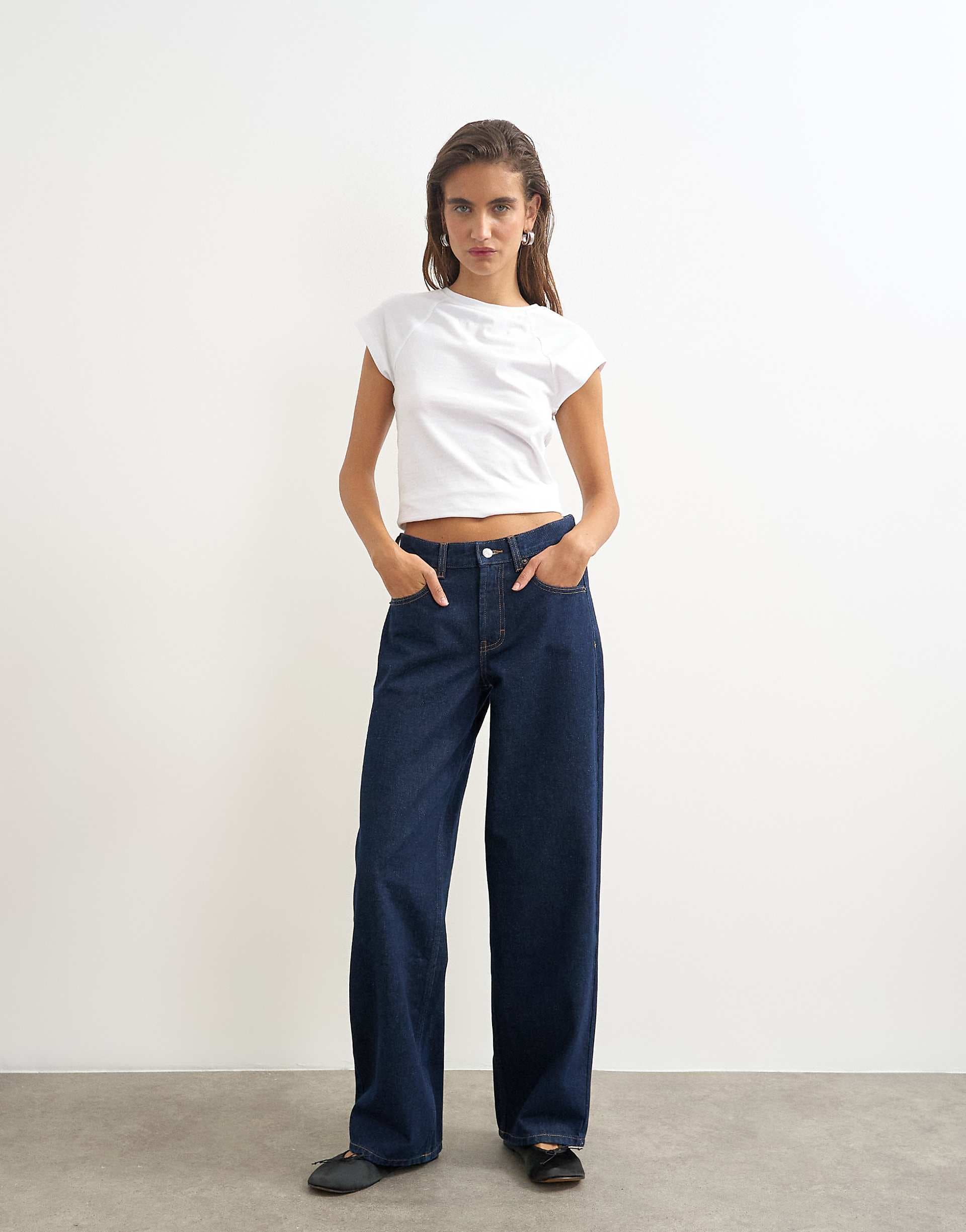Topshop Cinch low rise relaxed jeans in rinse indigo