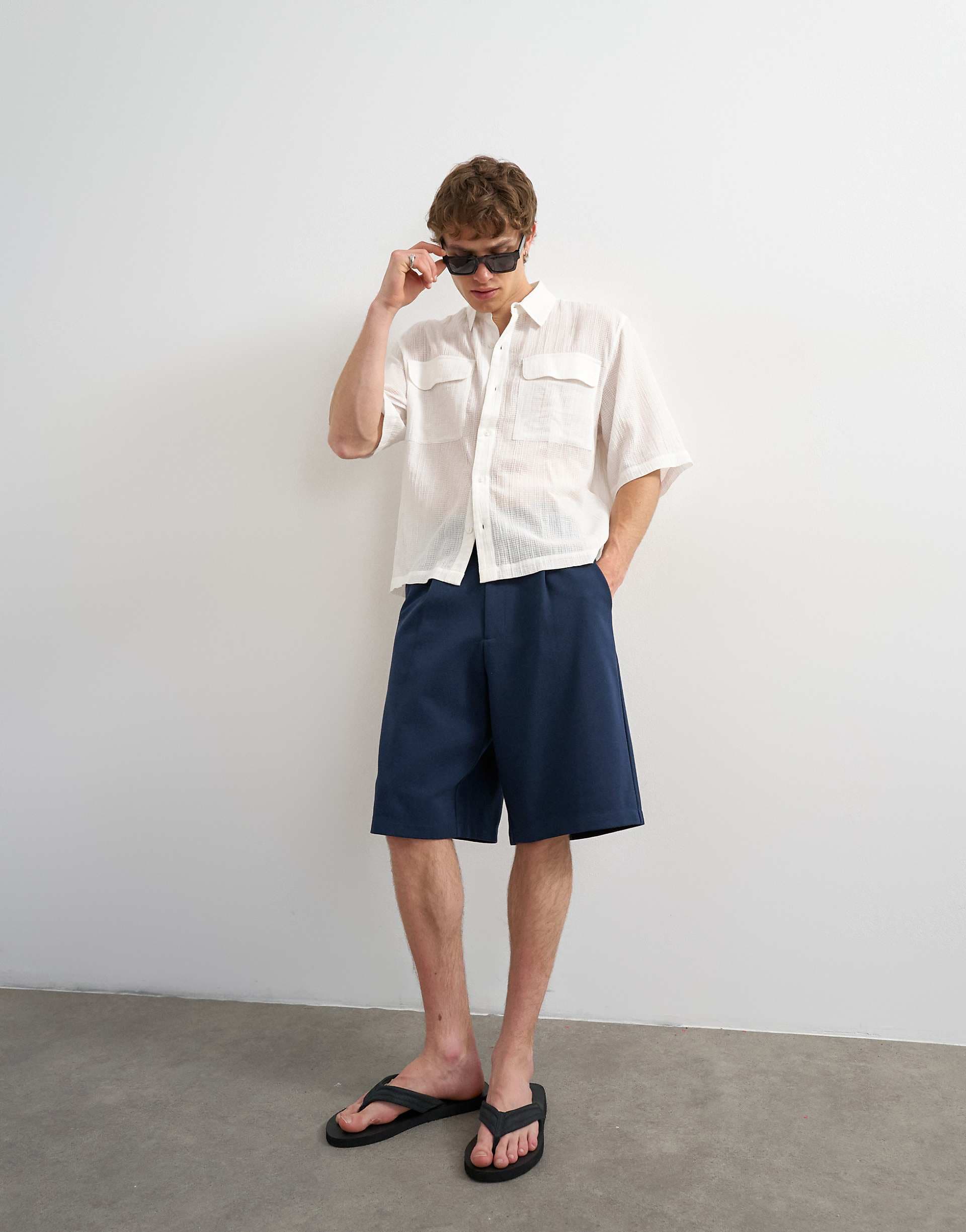 Topman wide leg shorts with pleats in navy