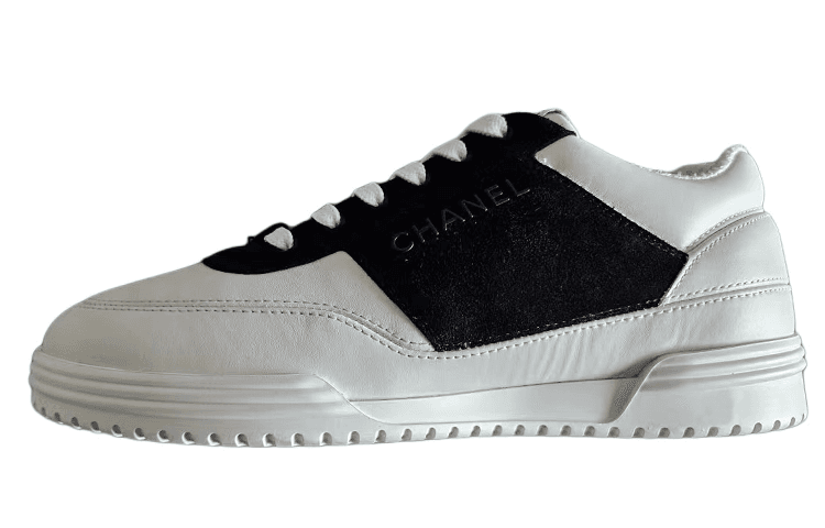 CHANEL 24C Low-Top Skateboard Shoes Women's White Black