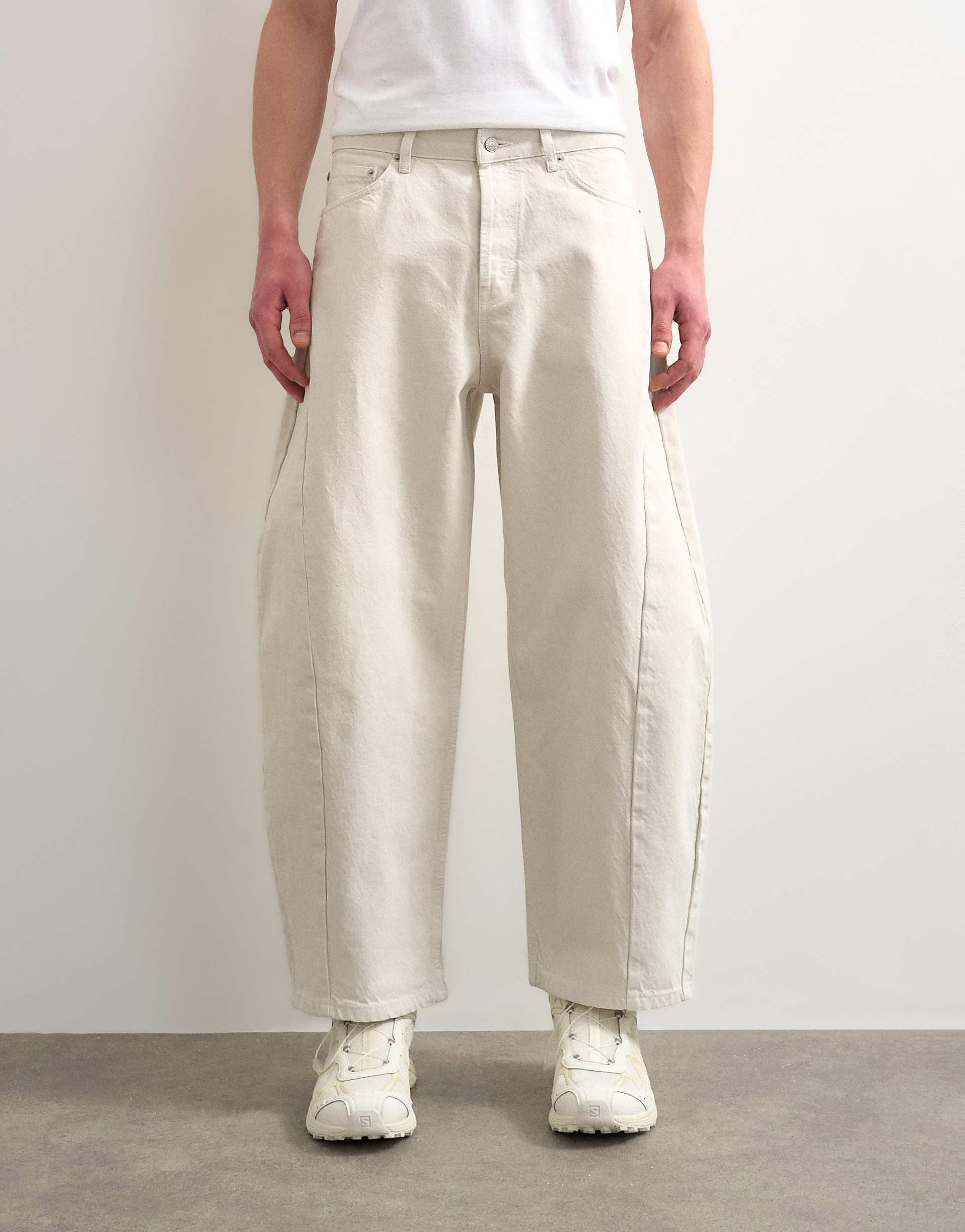 Topman rigid barrel jeans in white