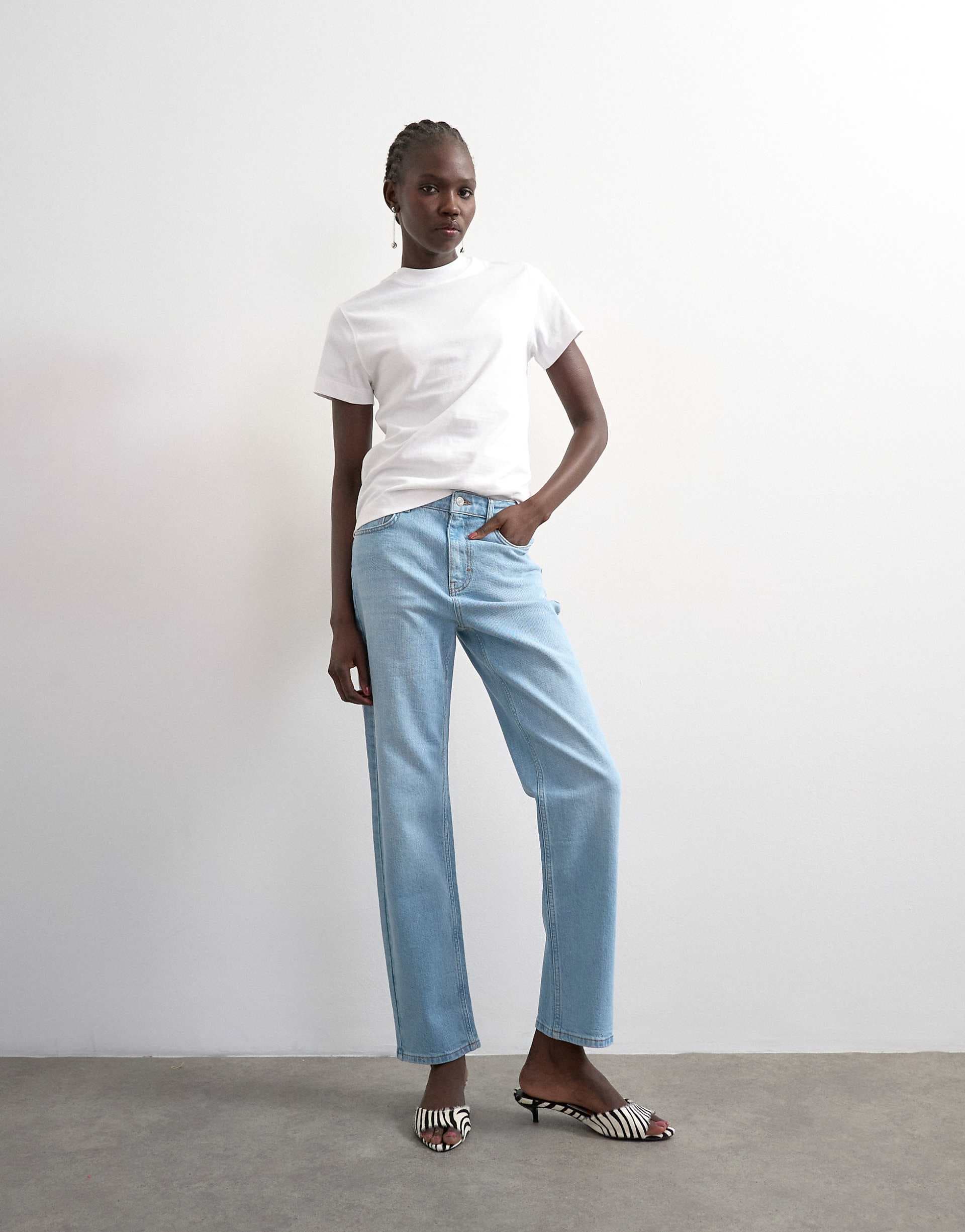 Topshop Orson mid rise comfort straight jeans in light bleach
