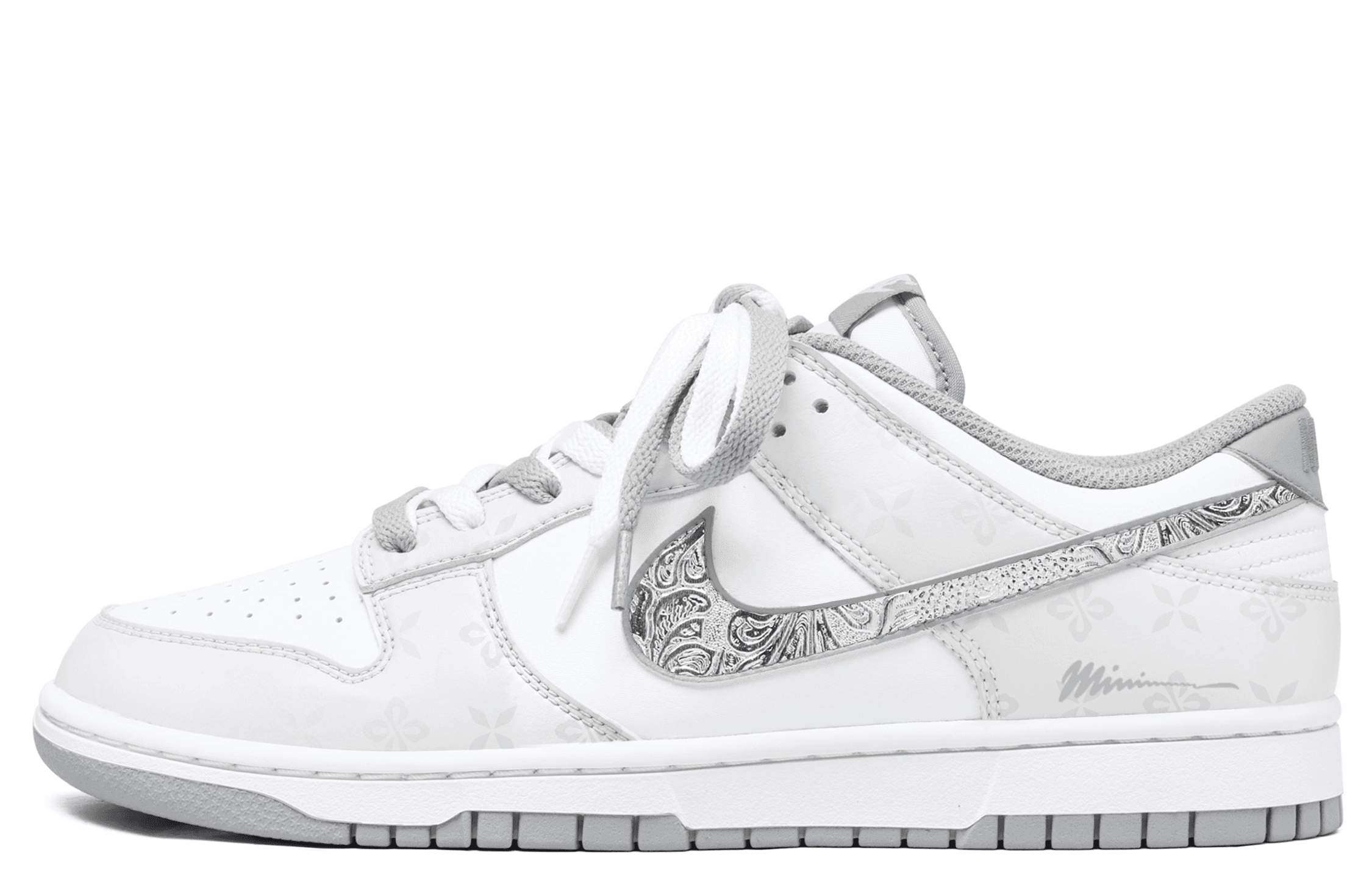 Custom Sneakers Nike Dunk Silver Elegance Step CNY Year of the Horse Series Vibe Aurora Wind Refreshing Simple Letter Trend Classic Versatile Valentine's Gift Wear-Resistant Heightening Low-Top Skate Shoes Unisex