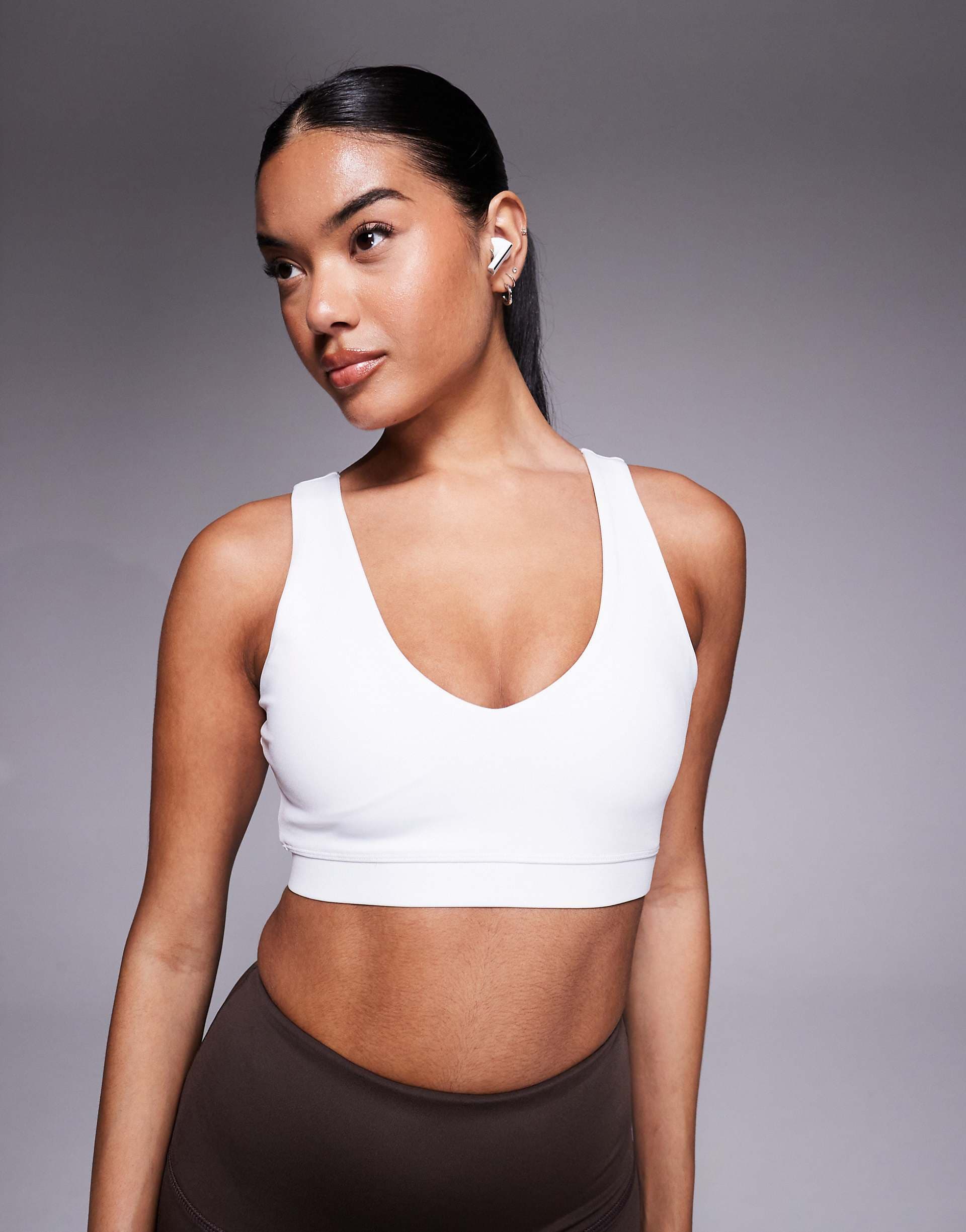 4505 racer back medium support sports bra in white