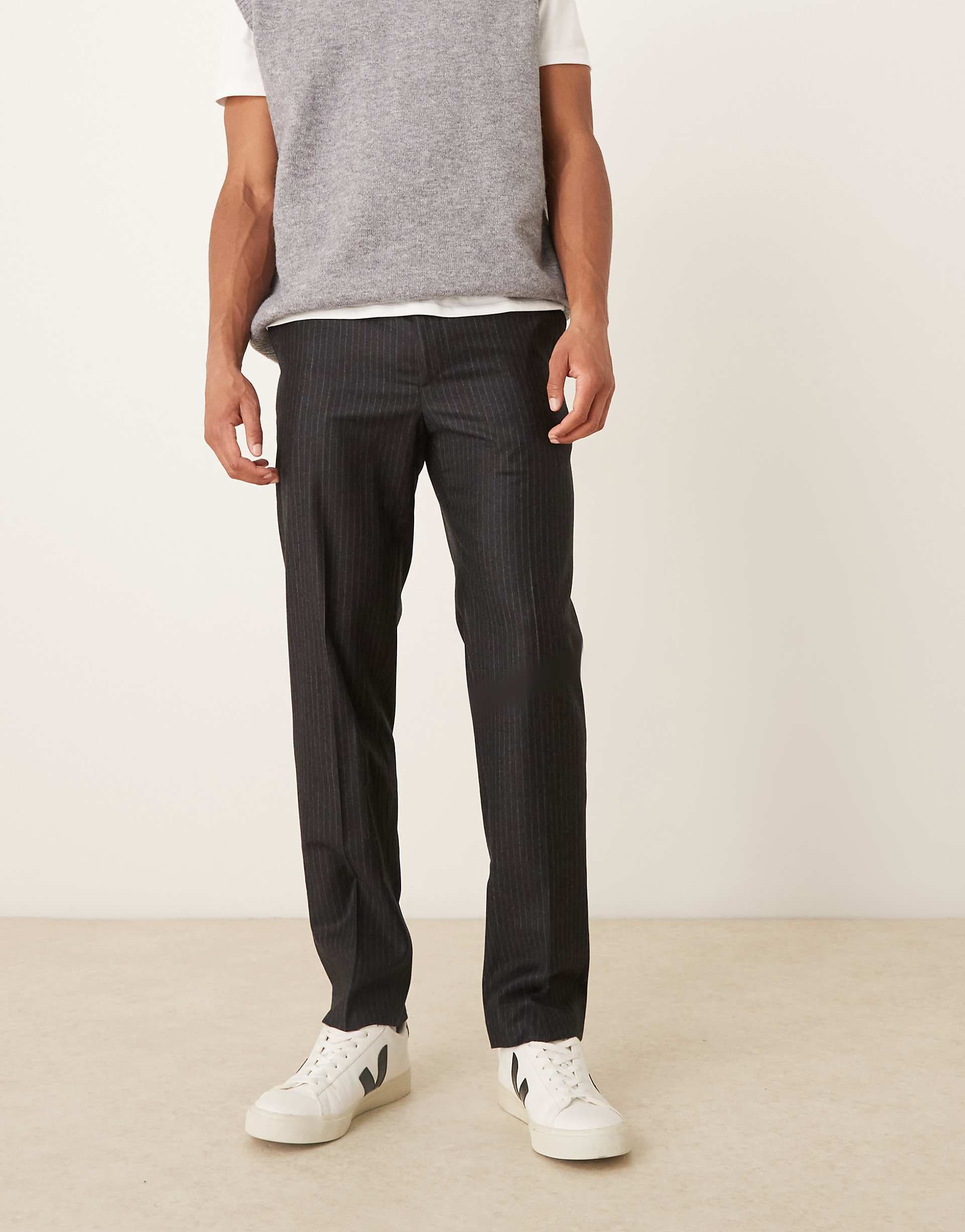 Mango 100% wool tailored pleat front pinstripe pants in charcoal