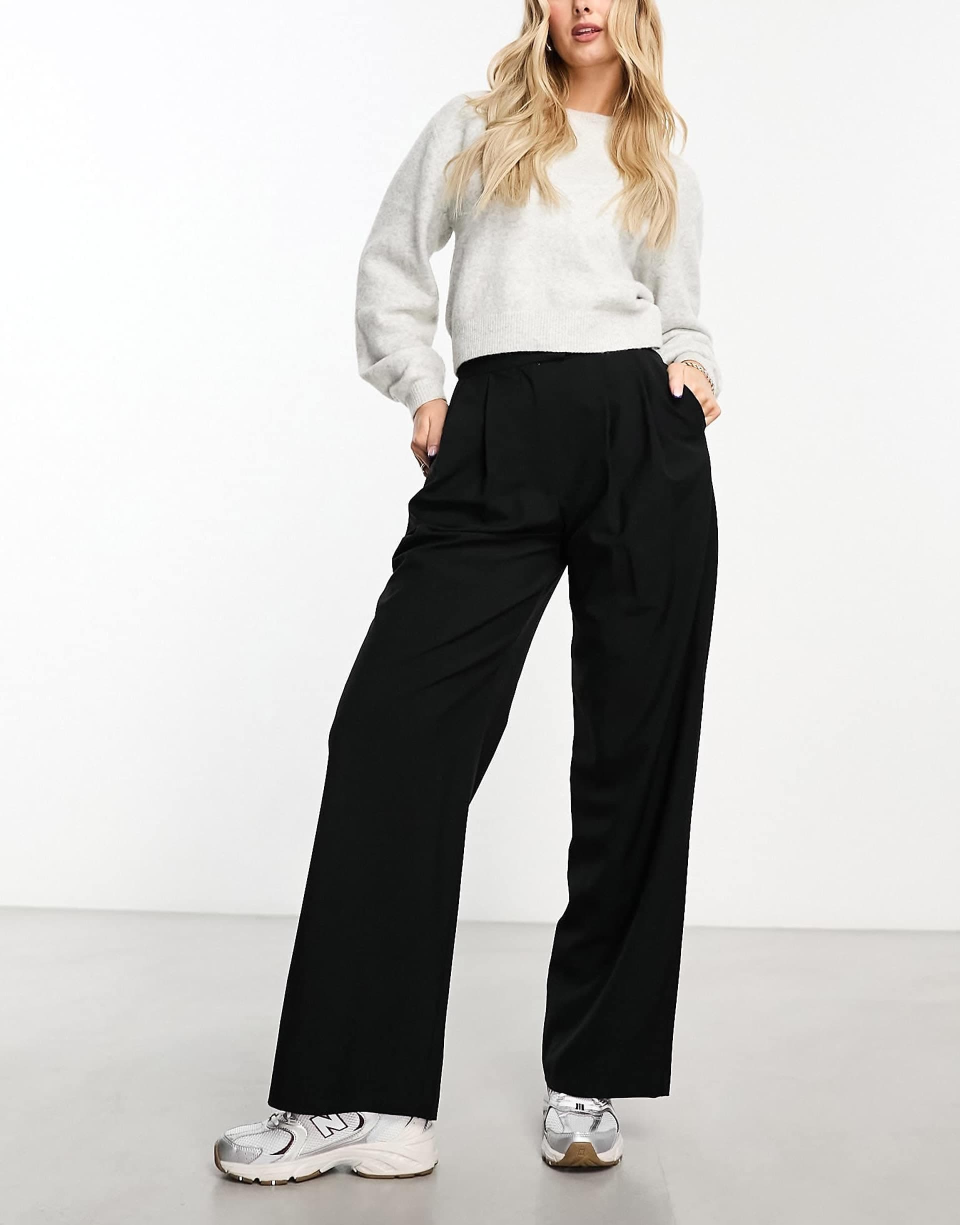 ASOS DESIGN Hourglass tailored wide leg pants with pleat detail in black
