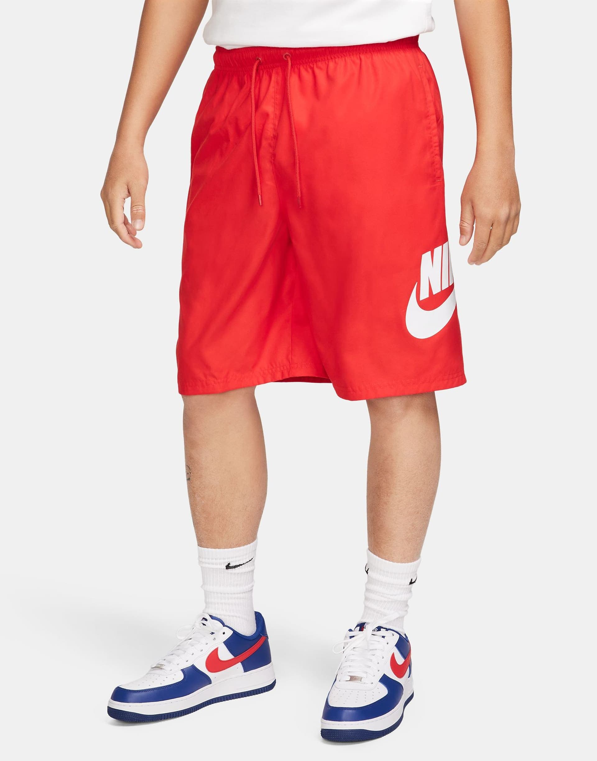 Nike Club woven shorts in red