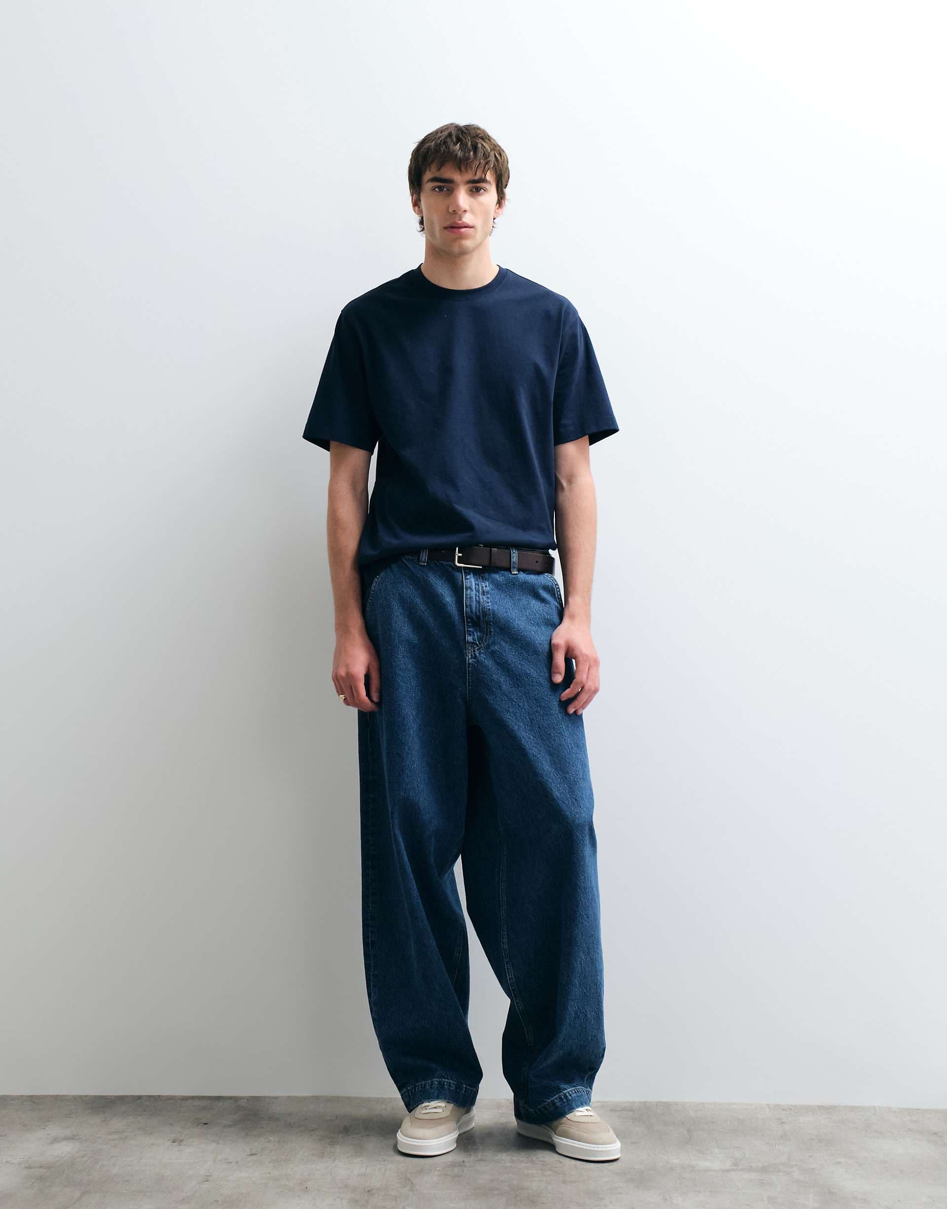 ASOS COLLECTIVE AC-B-254 tapered barrel fit jeans in mid blue stone wash denim