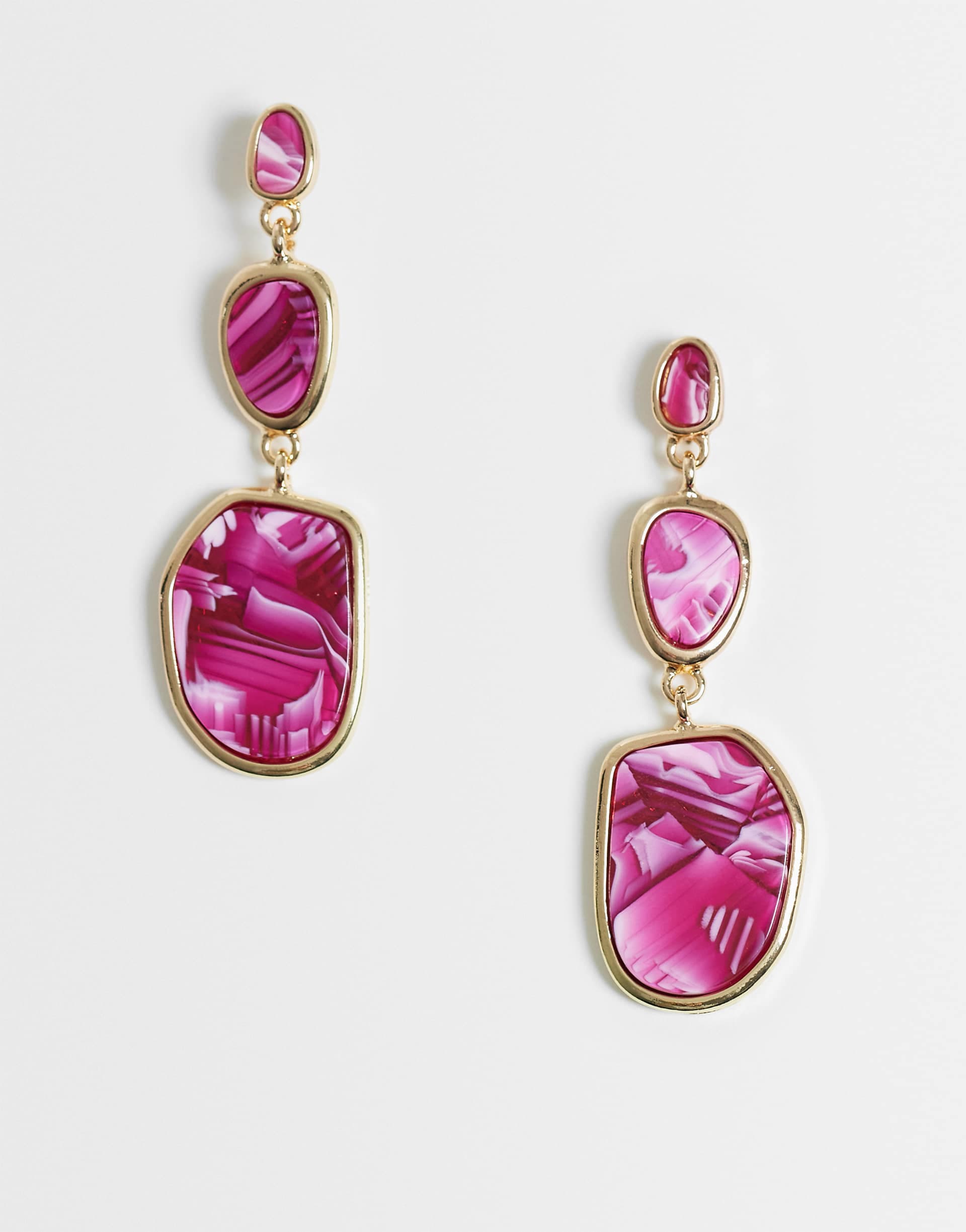 DesignB London marbled resin drop earrings in pink