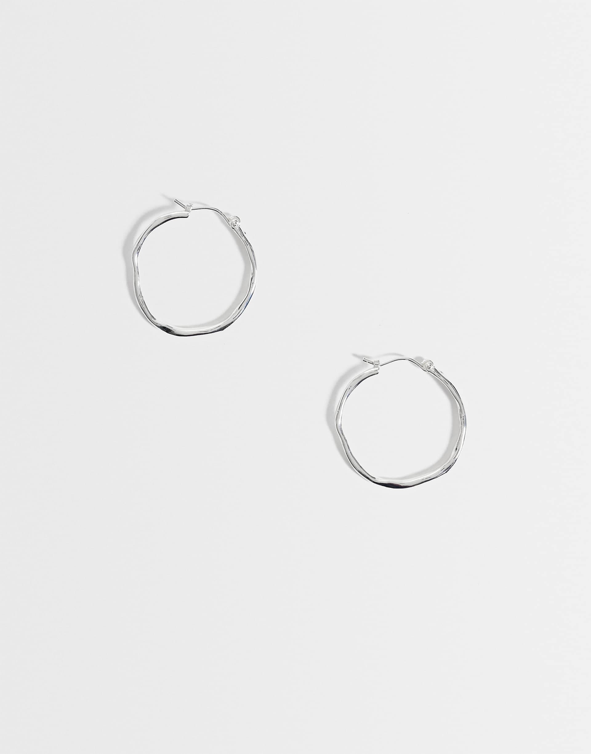 Accessorize Z medium molten hoops in silver plated