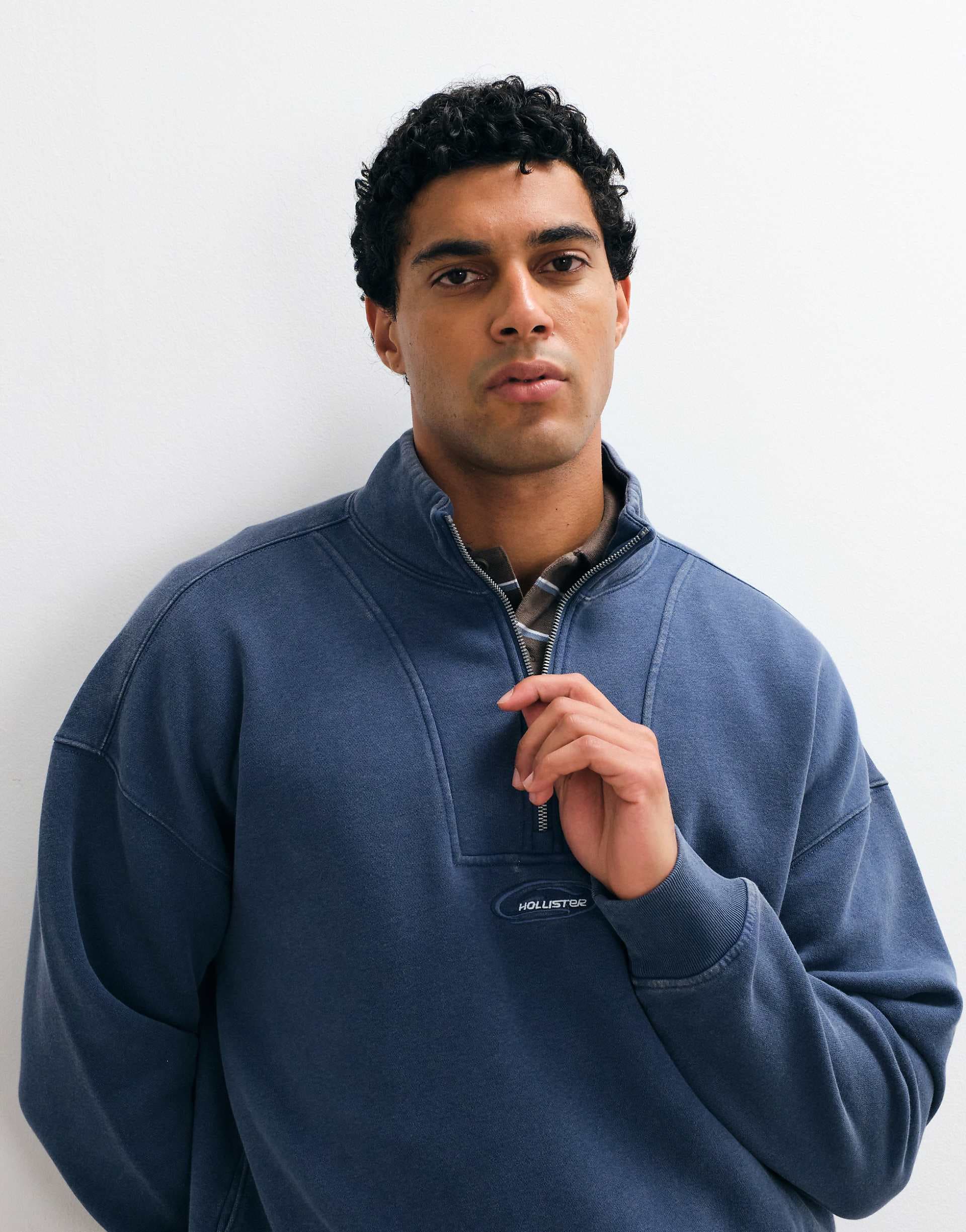 Hollister surf logo 1/4 zip sweatshirt in washed blue