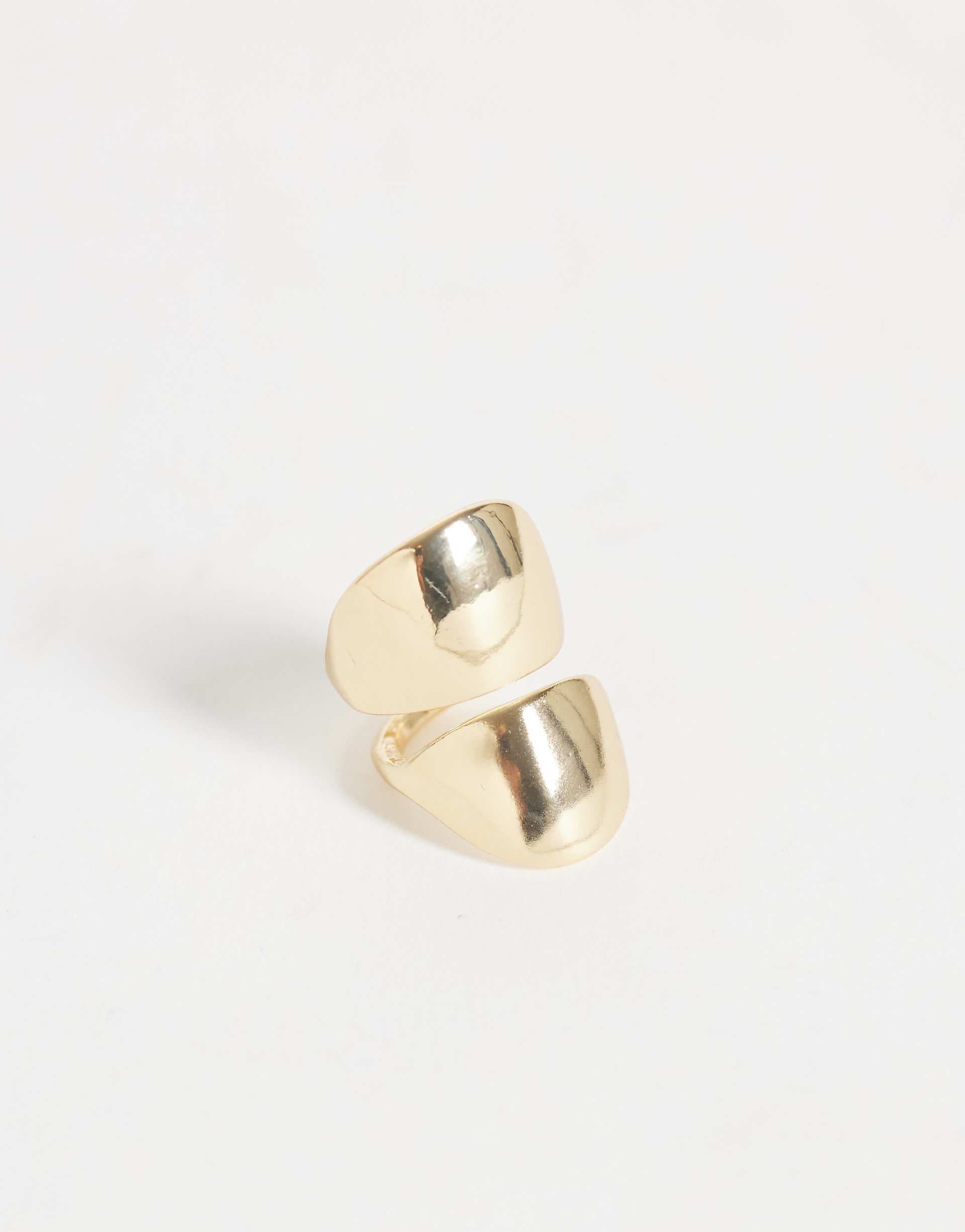 DesignB London pebbles ear cuff in gold tone
