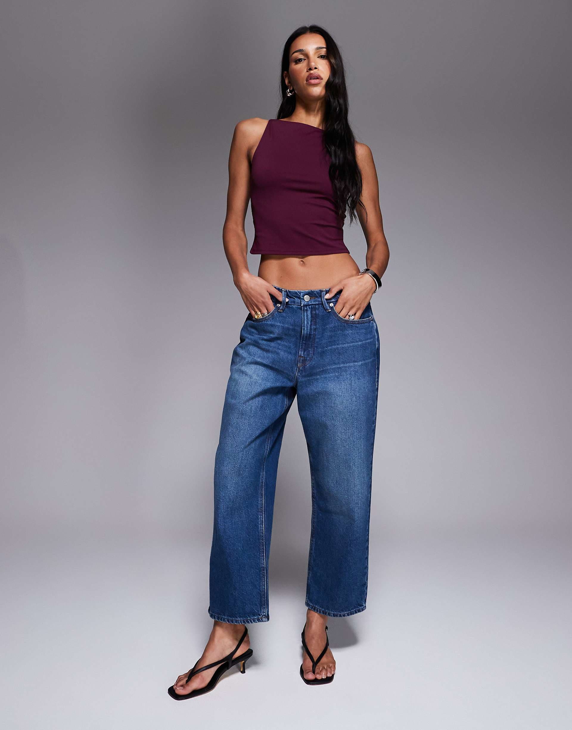 Good American good 90s cropped relaxed jeans in dark blue