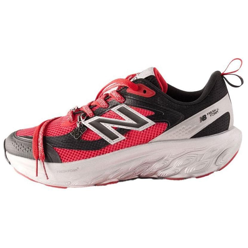 New Balance Fresh Foam Trainer Ganni Black Silver Metallic Red