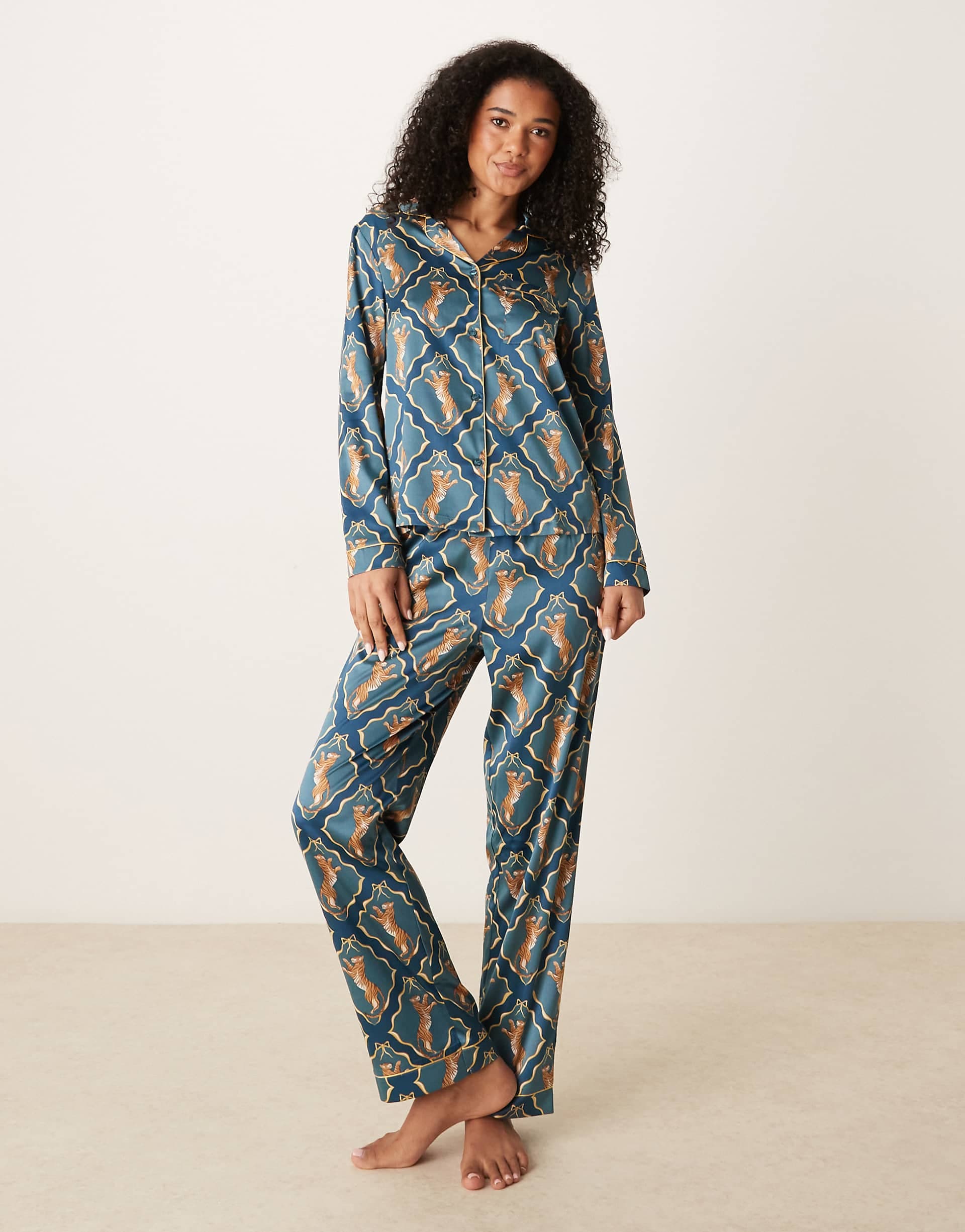 Chelsea Peers satin long sleeve camp collar pajama set in dancing tiger print