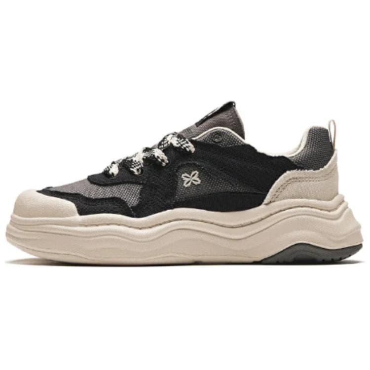 Anta Lava Cake Comfortable Lightweight Waterproof Shock-Absorbing Low-Top Skate Shoes Women's Black White Gray