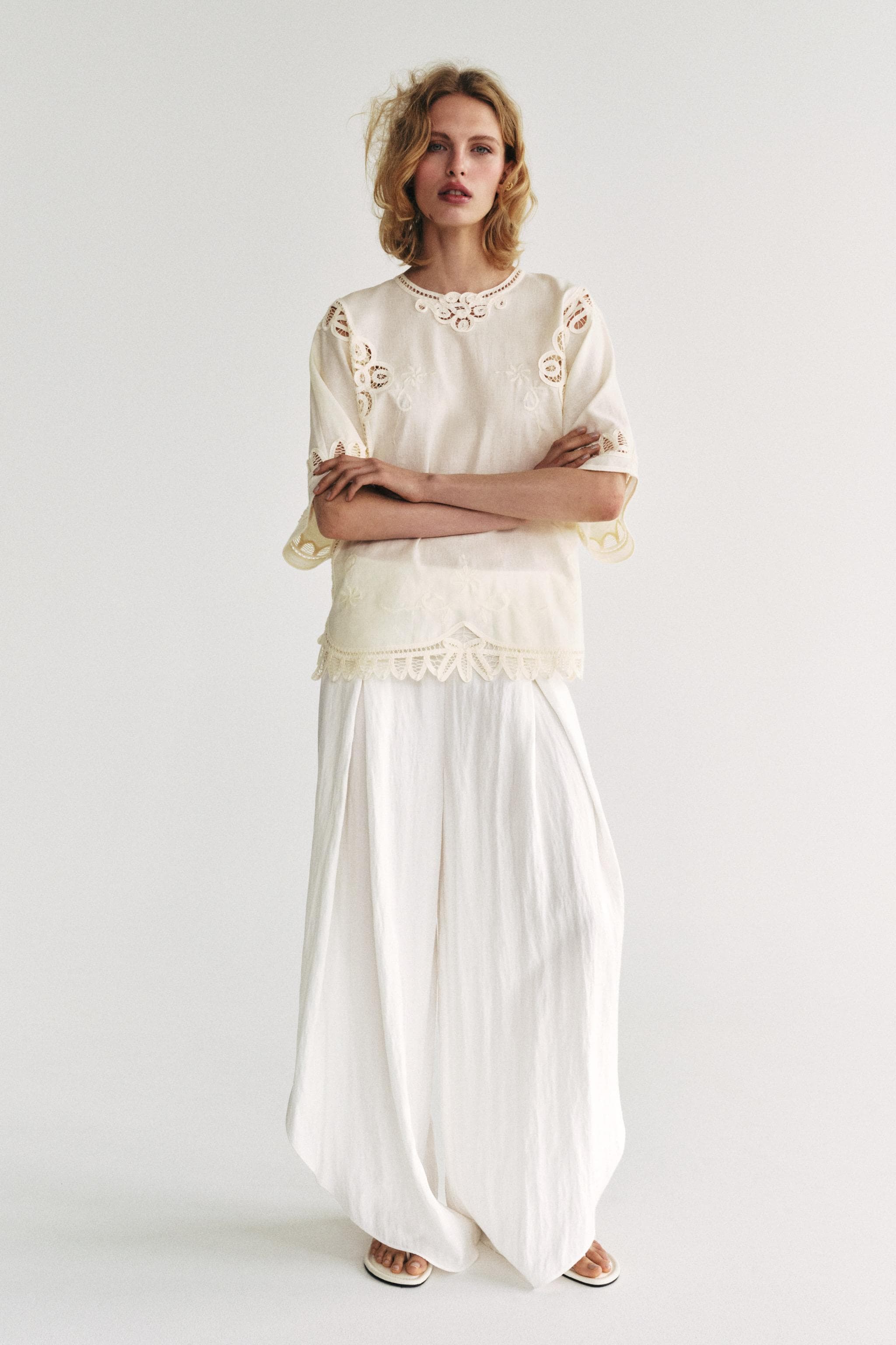 ZW COLLECTION EMBROIDERED LINEN BLEND BLOUSE