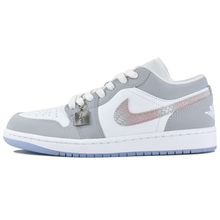 JORDAN Air JORDAN 1 Vintage Basketball Shoes Women's Low-Top Gray White