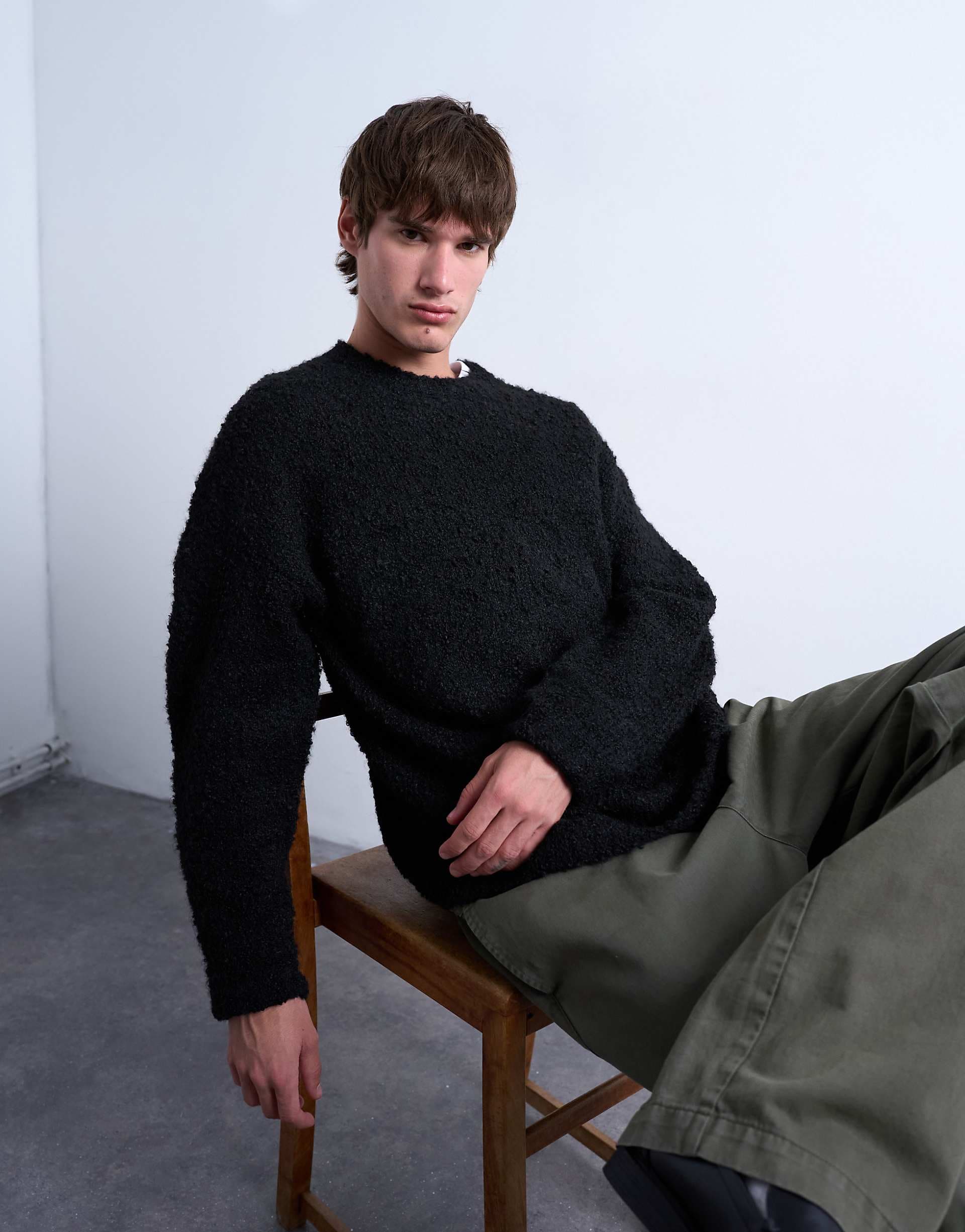 Topman relaxed fit boucle sweater in black