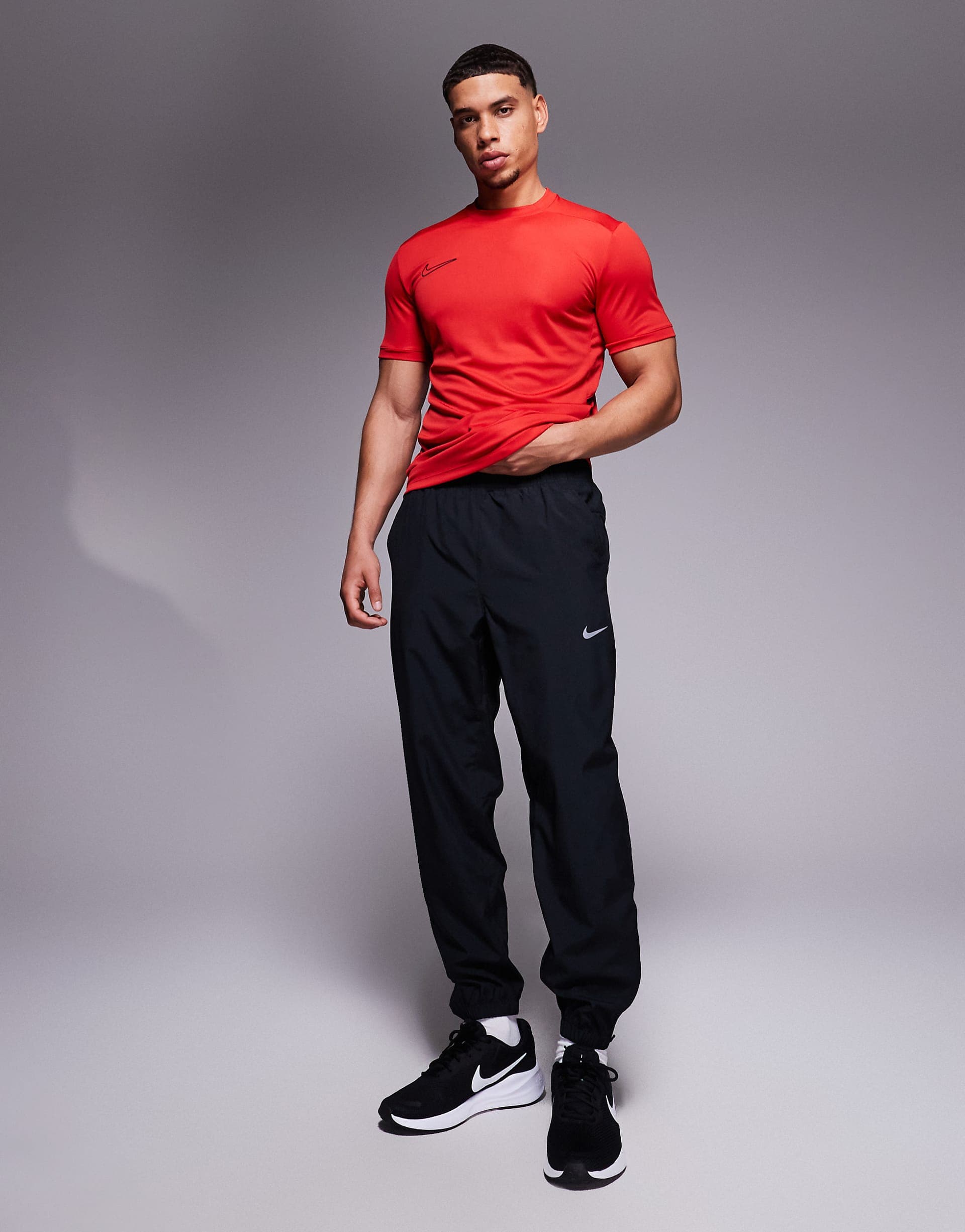 Nike Training Form Dri-FIT tapered sweatpants in black