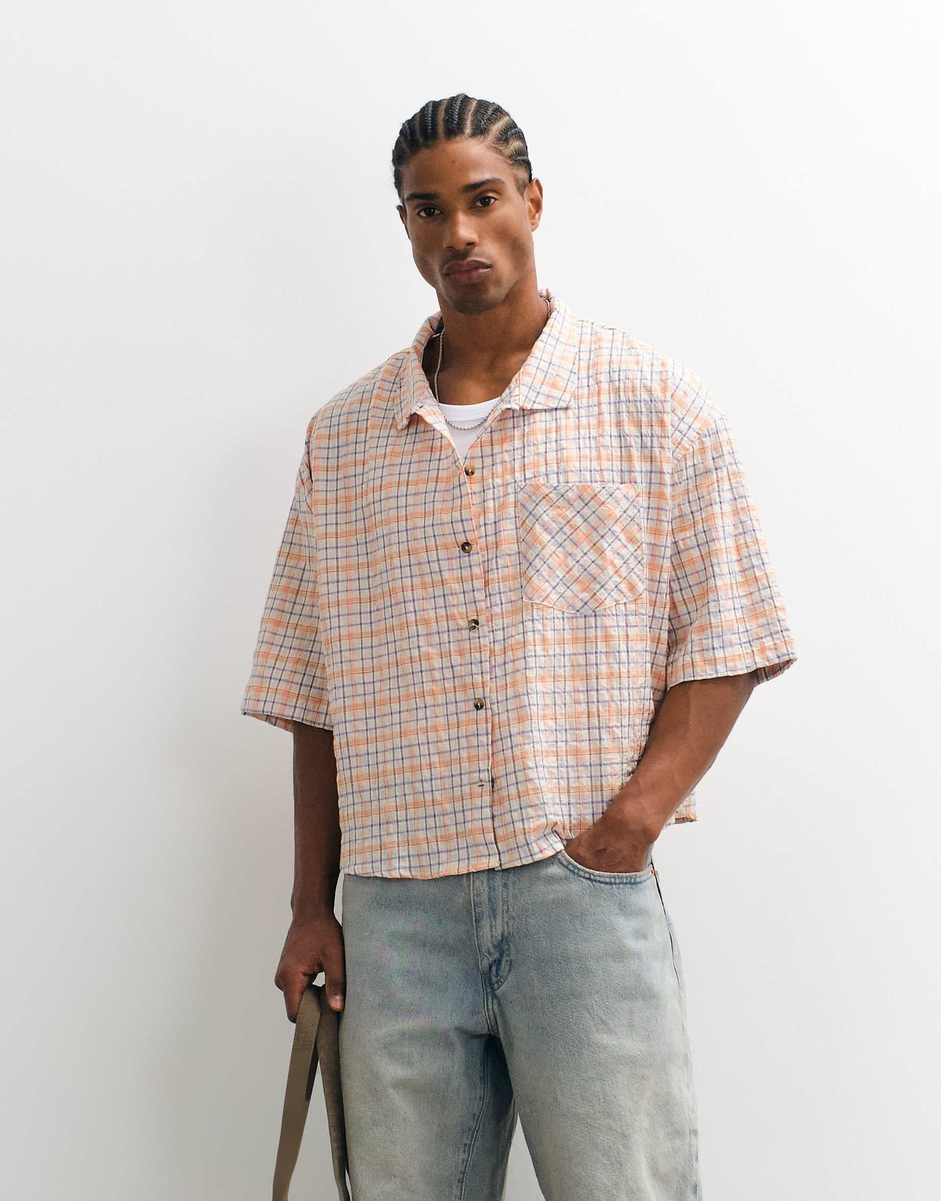 Reclaimed Vintage short sleeve oxford in multi grid plaid