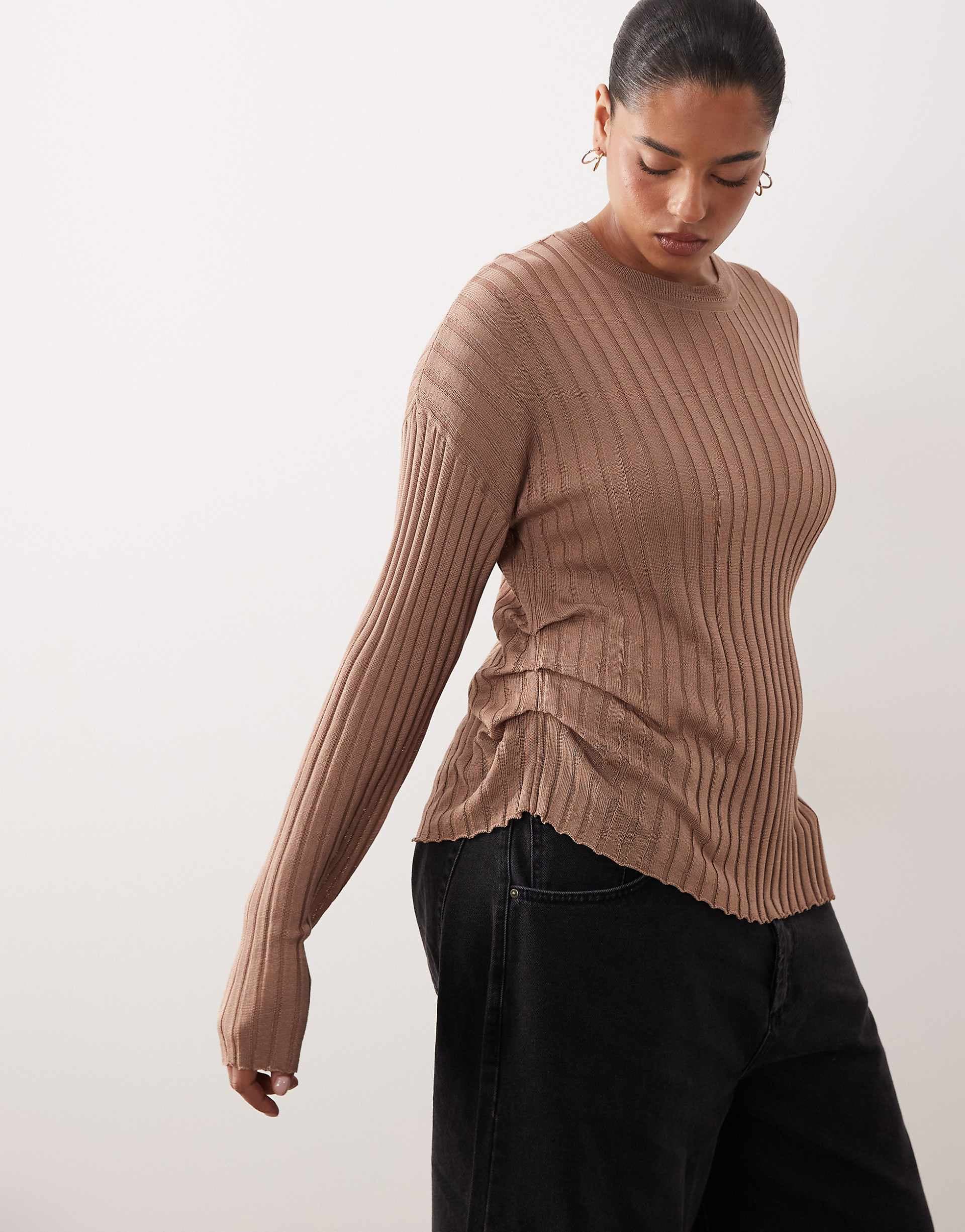 ARRANGE Curve fine rib long sleeve knit top in mocha
