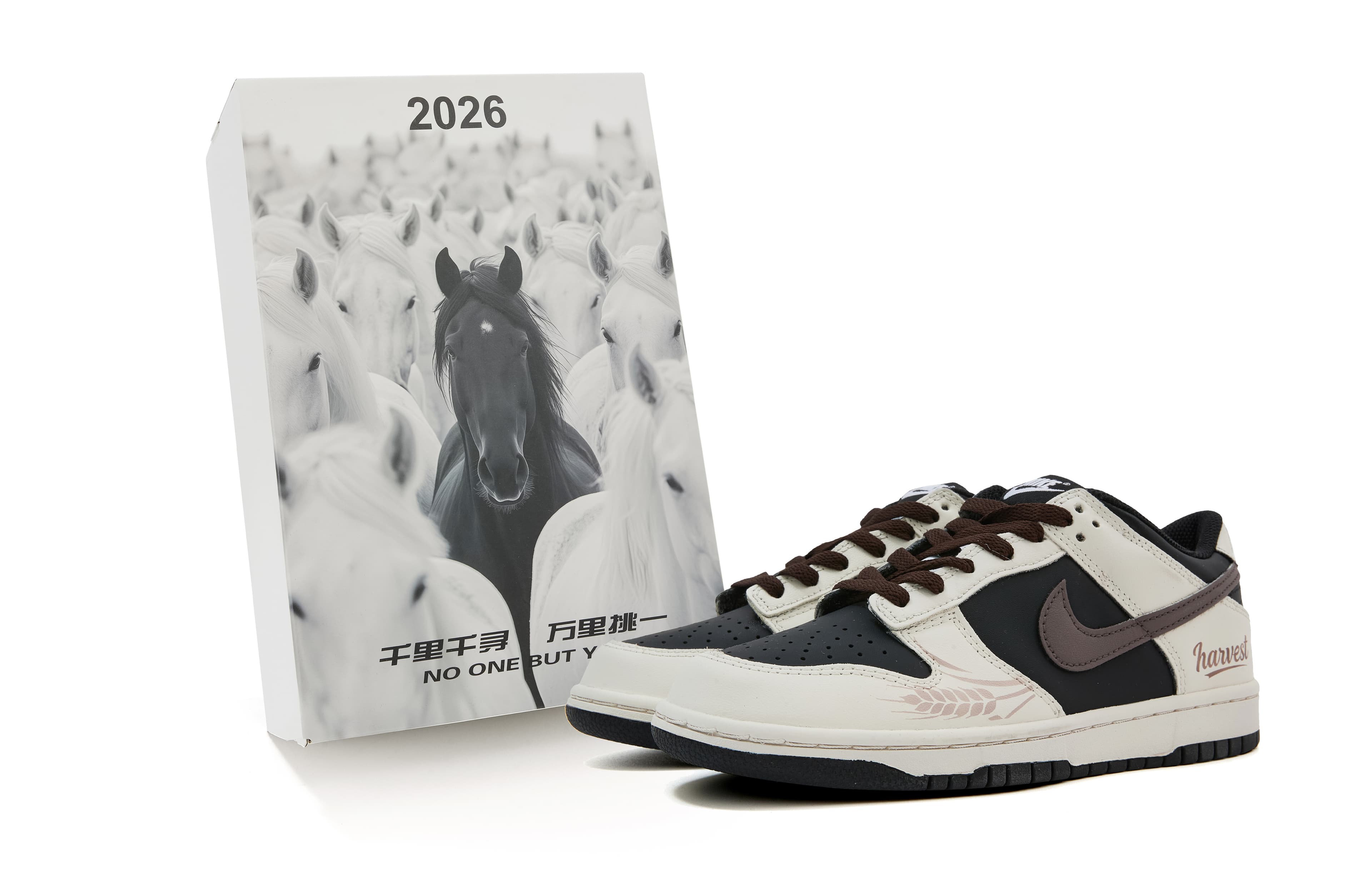 Custom Sneakers: Nike Dunk Ancient Brown Wheat Year of the Horse CNY Gift Box Fresh Simple Deconstructed Style Retro Trend Wear-Resistant Low-Top Sneakers Unisex Black Brown