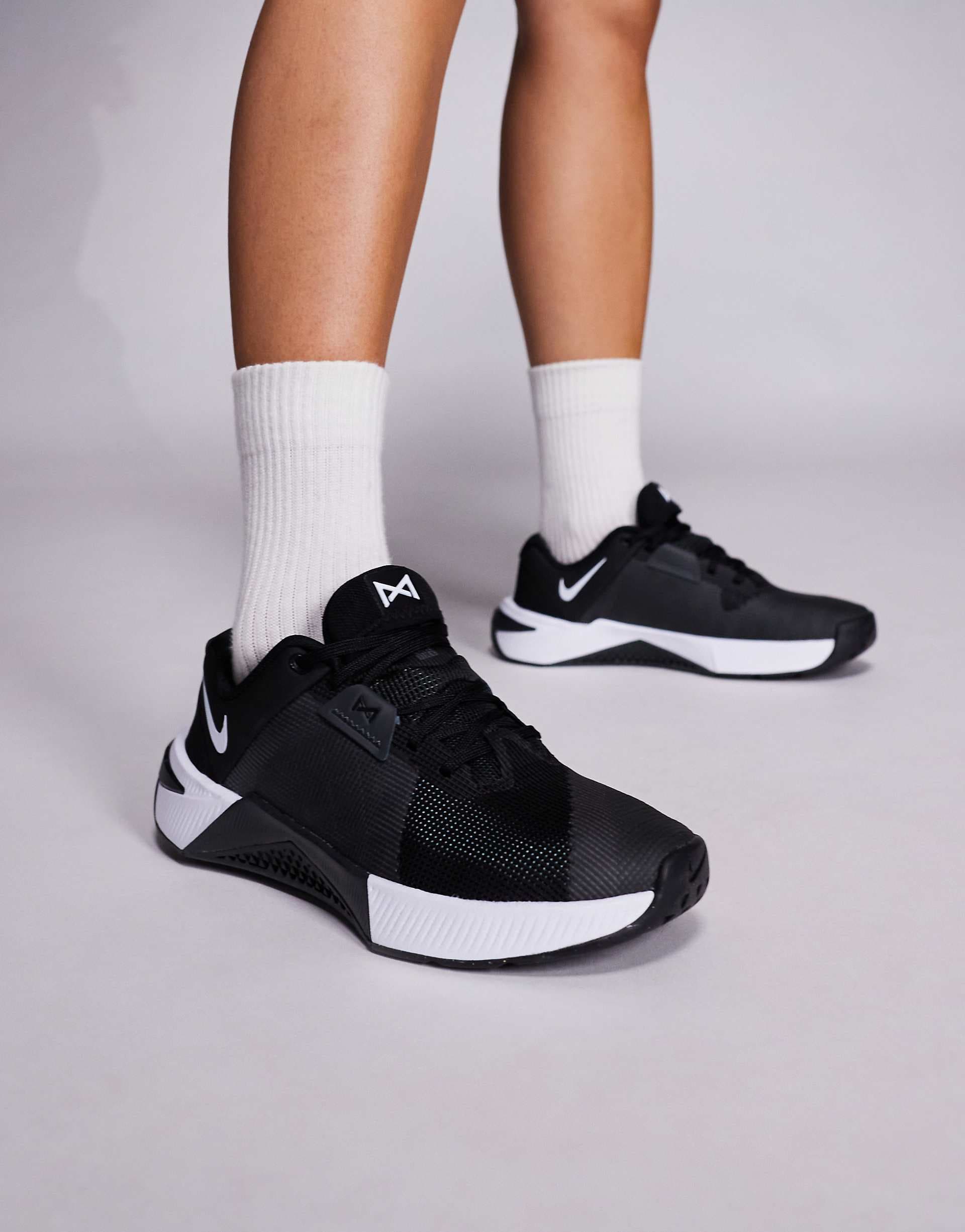 Nike Training Metcon 10 sneakers in black