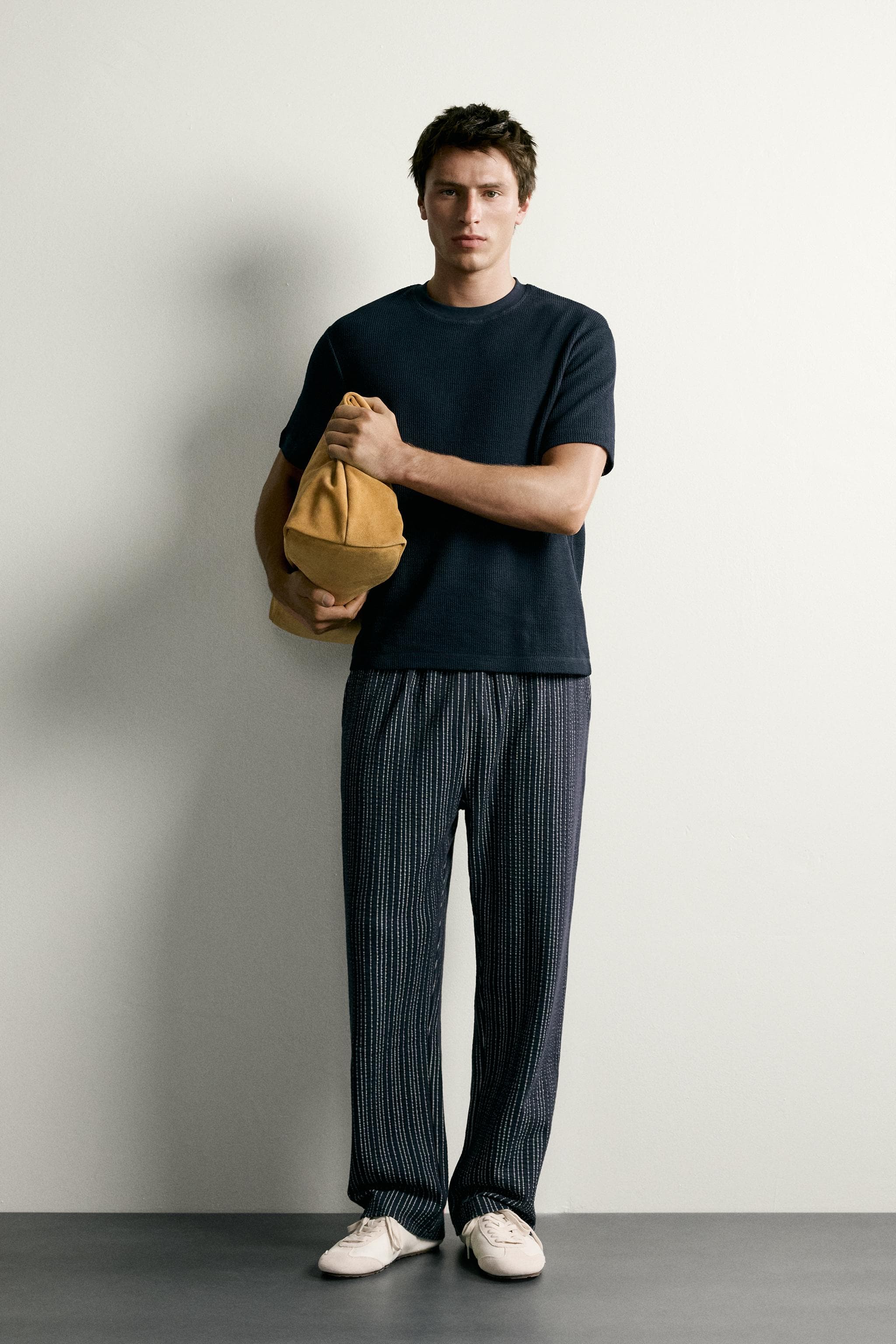 CONTRAST SEERSUCKER RELAXED FIT TROUSERS